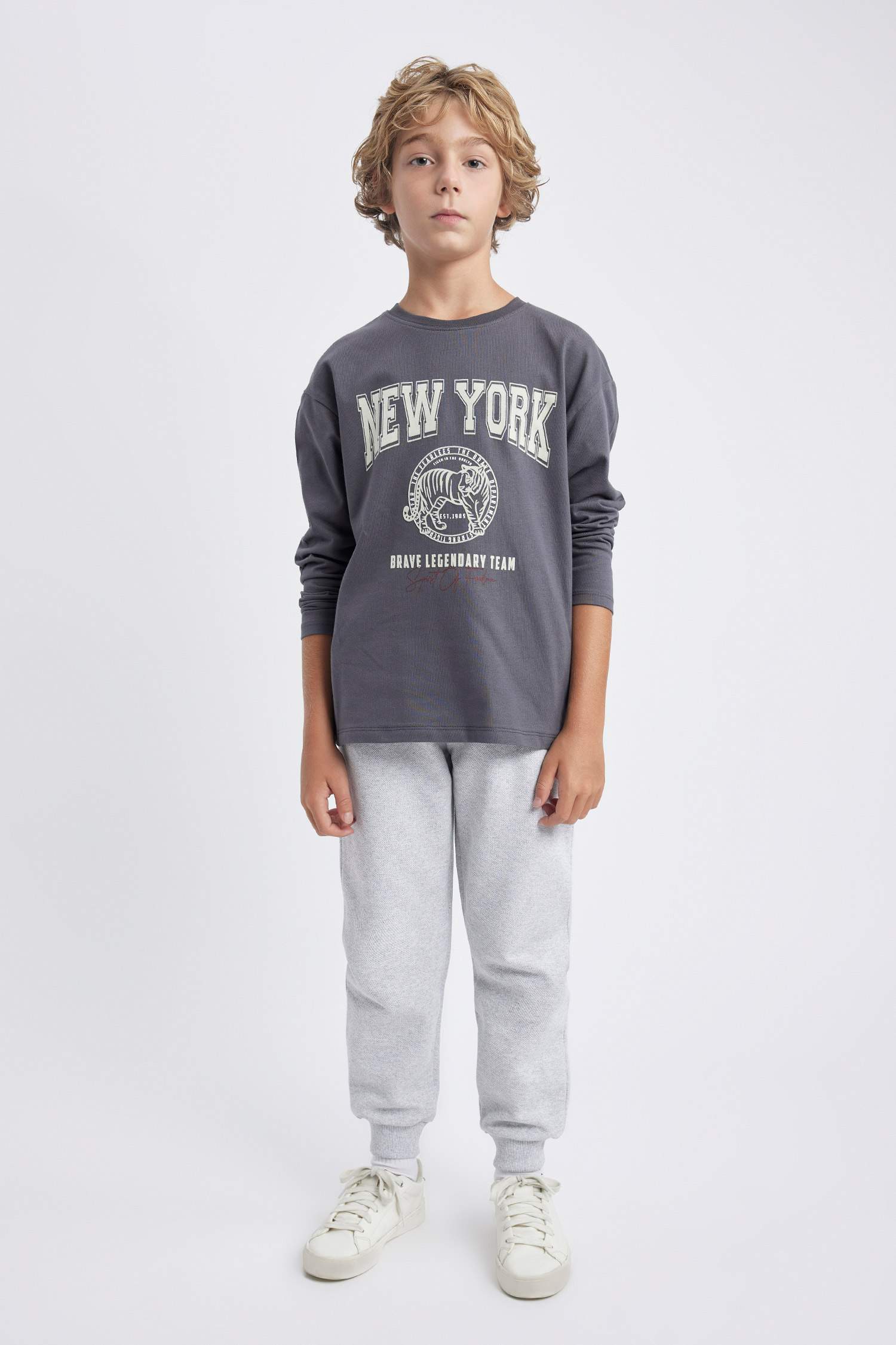 Anthracite Boys & Teens Oversize Fit Long Sleeve T-Shirt 2828718 | DeFacto