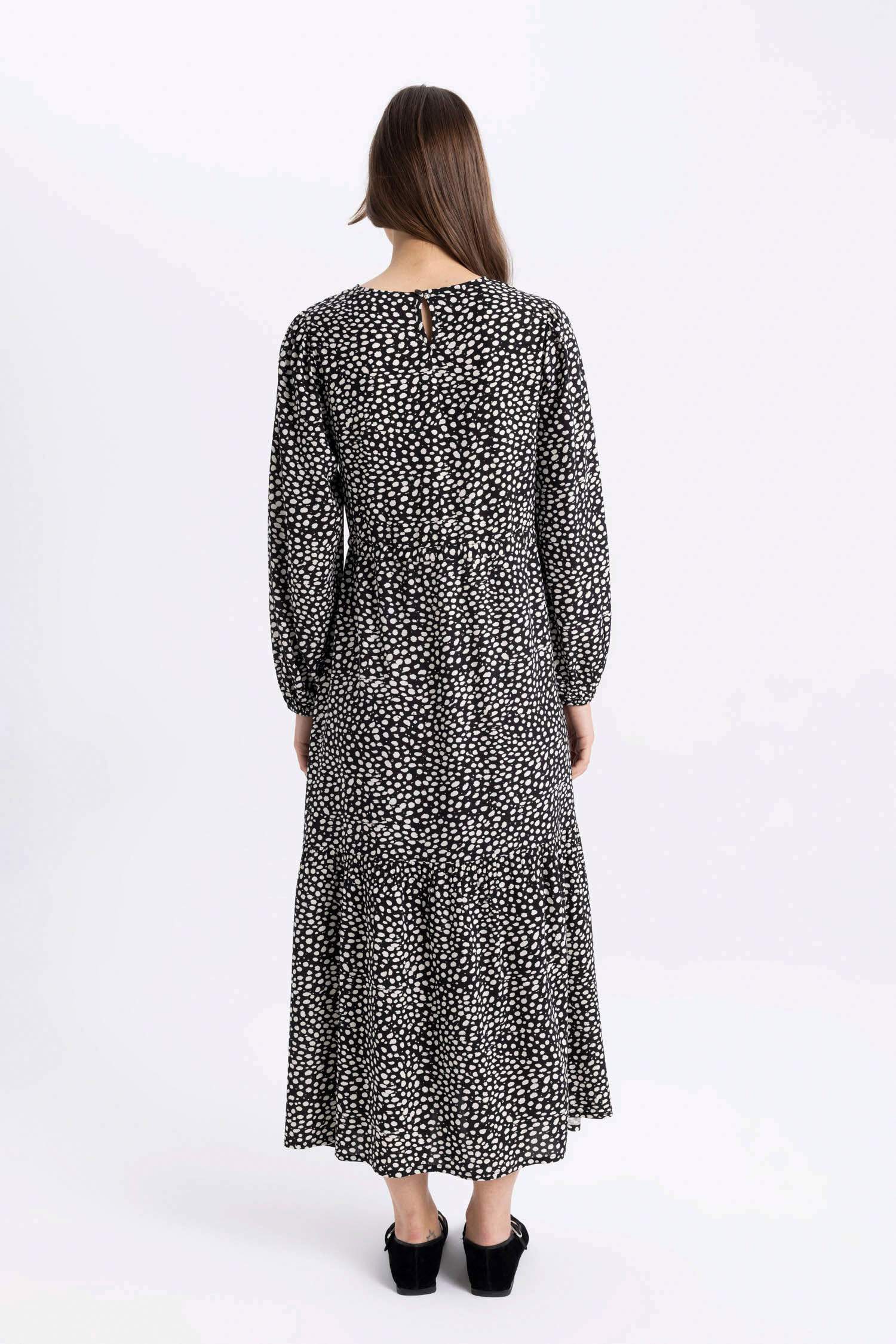 فستان فيسكوز كم طويل مطبوع قصة عادية