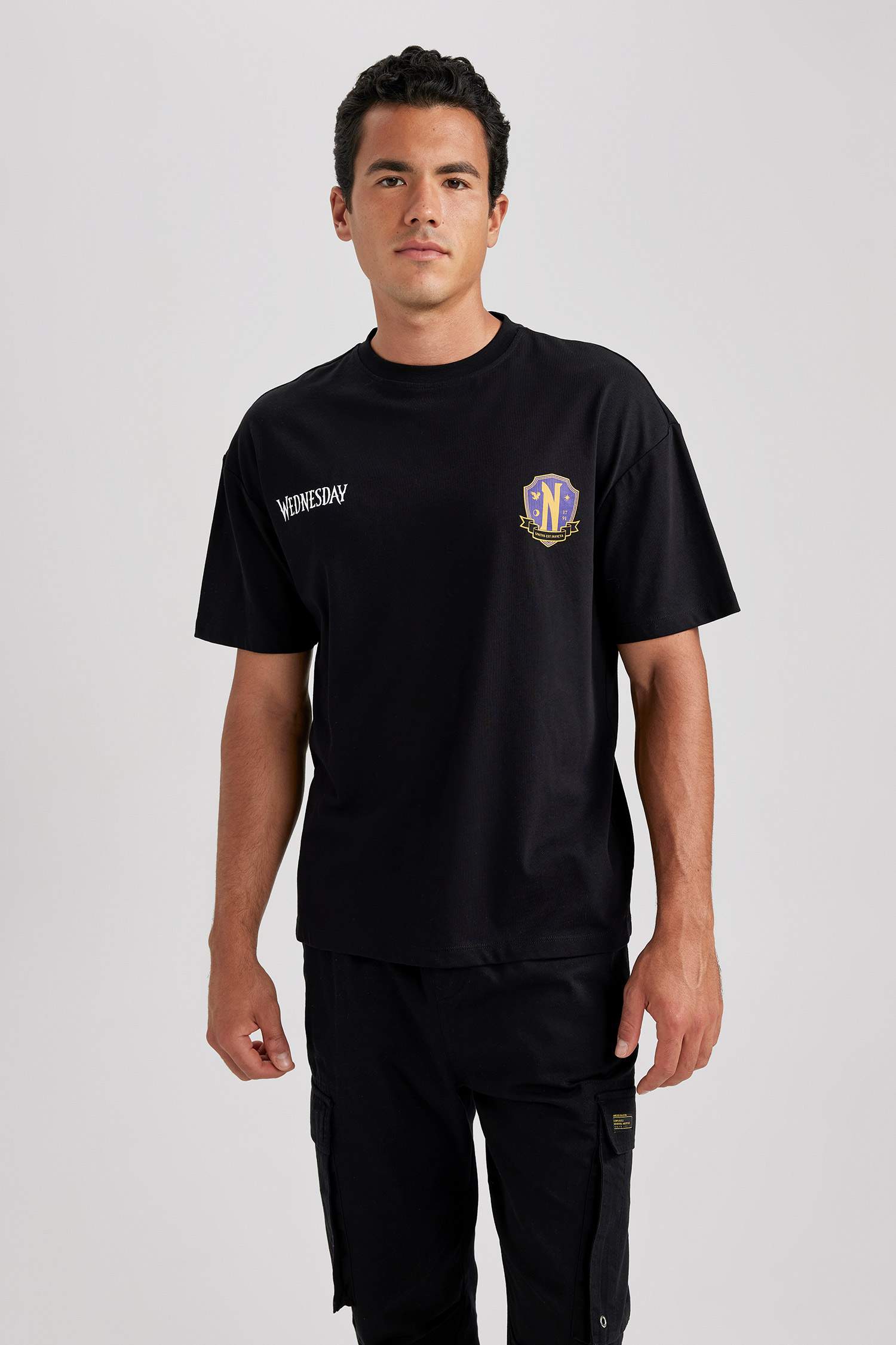 Wednesday дөңгелек жаға үлкен Қысқа жеңді футболка