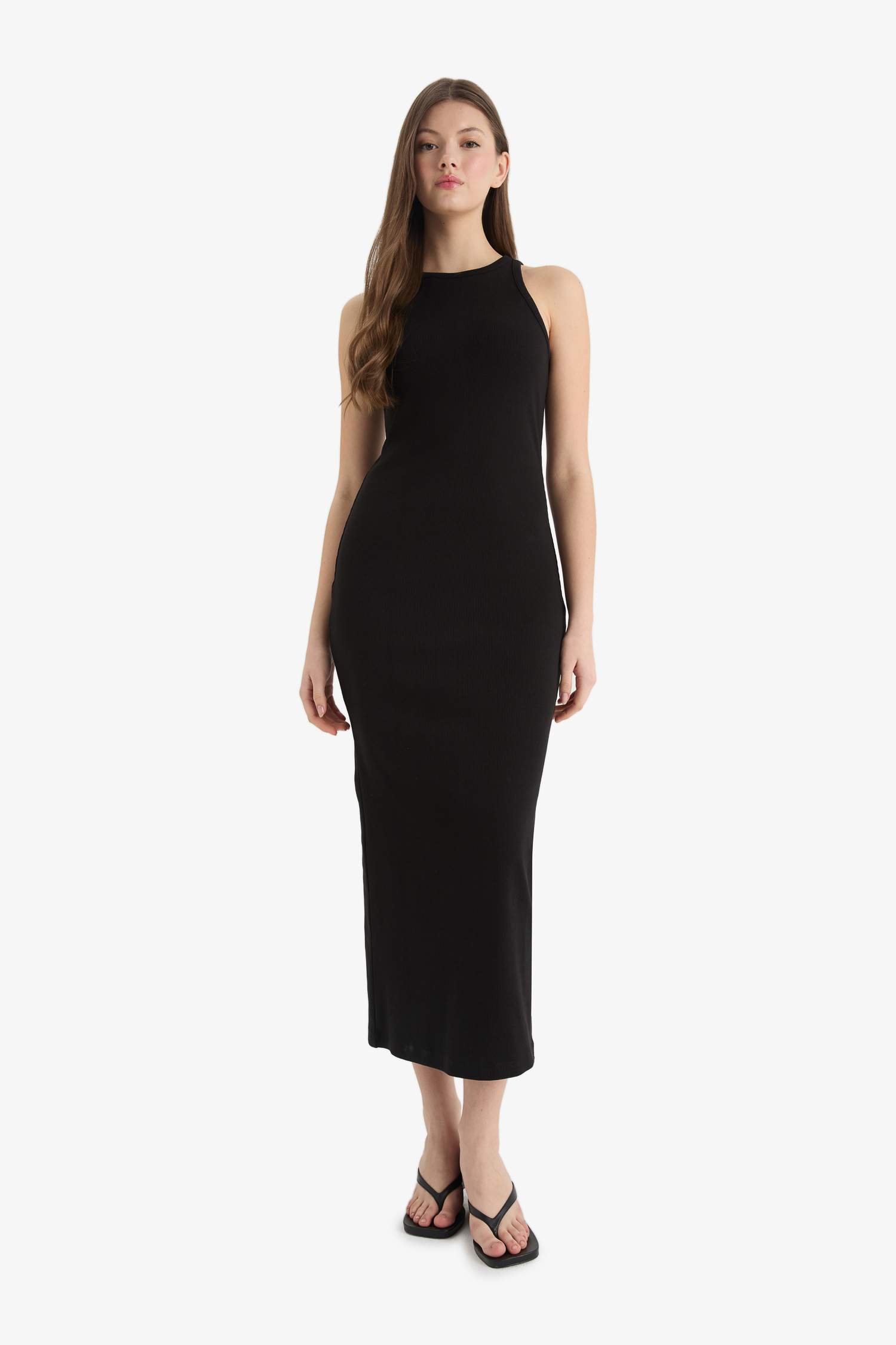 فستان طويل اسود بيزك مضلع بوديكون بياخة هالتر