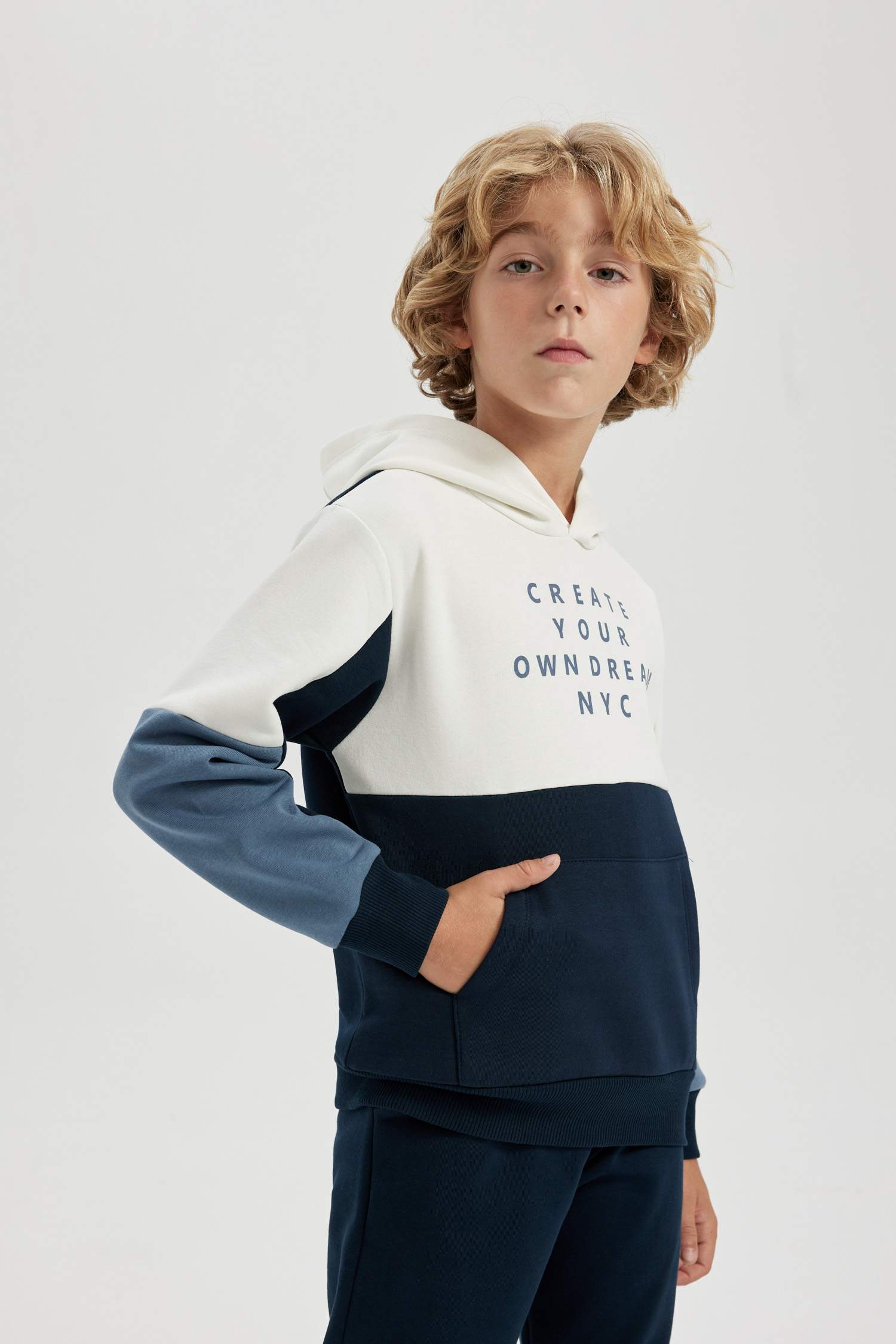 طقم من قطعتين