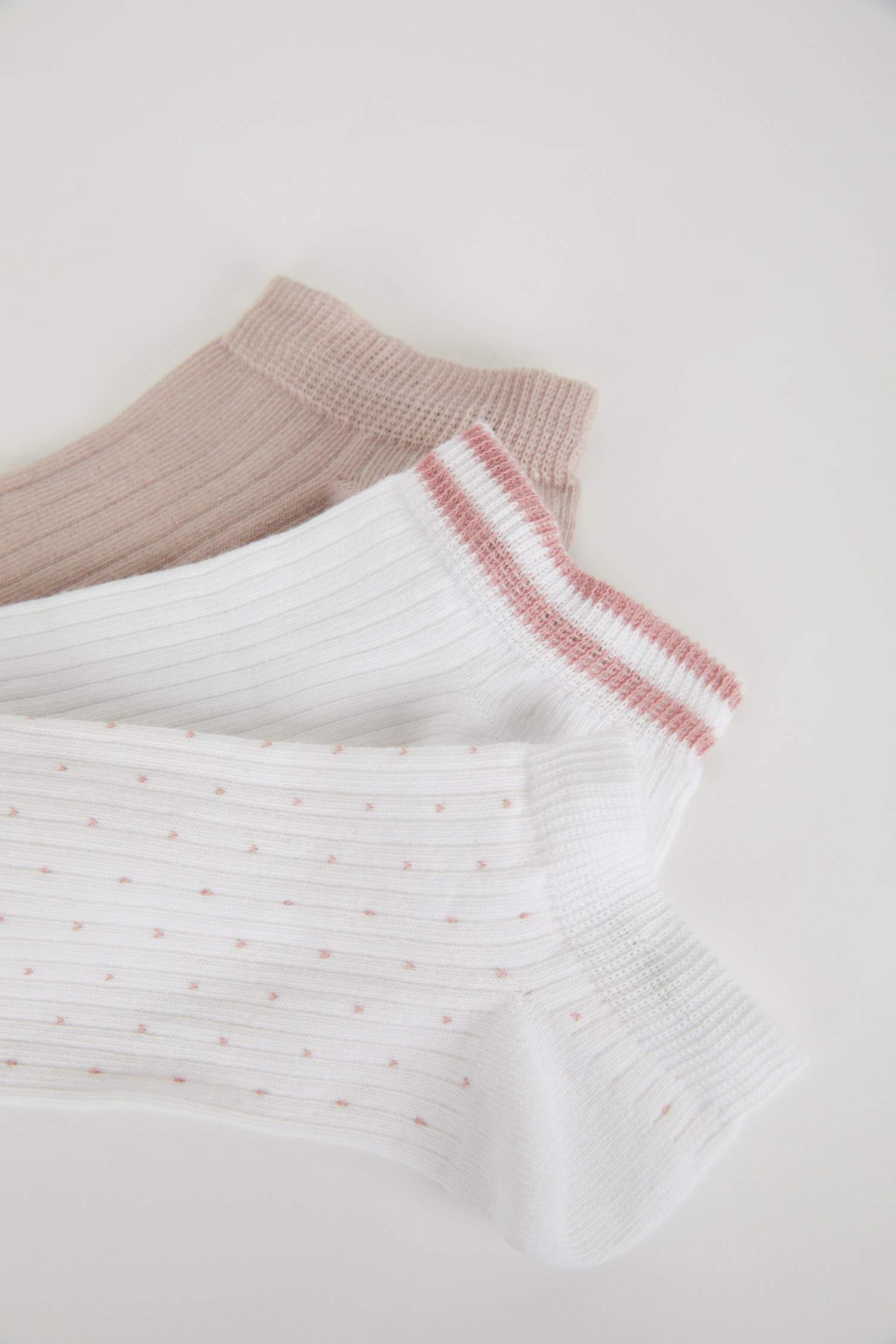 Woman 3 piece Short Socks