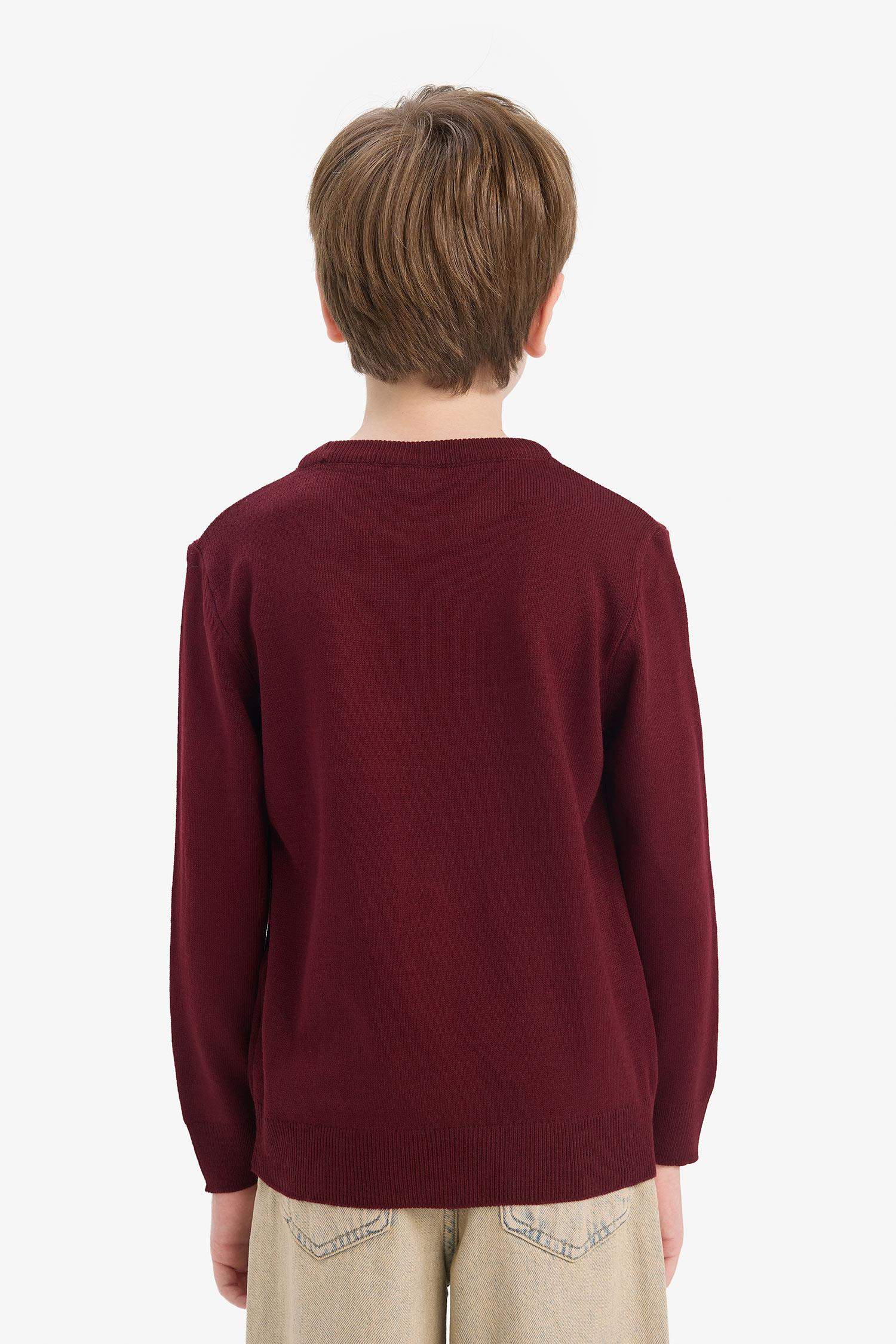 بلوز تريكو ولادي قصة عادية بياخة مستديرة