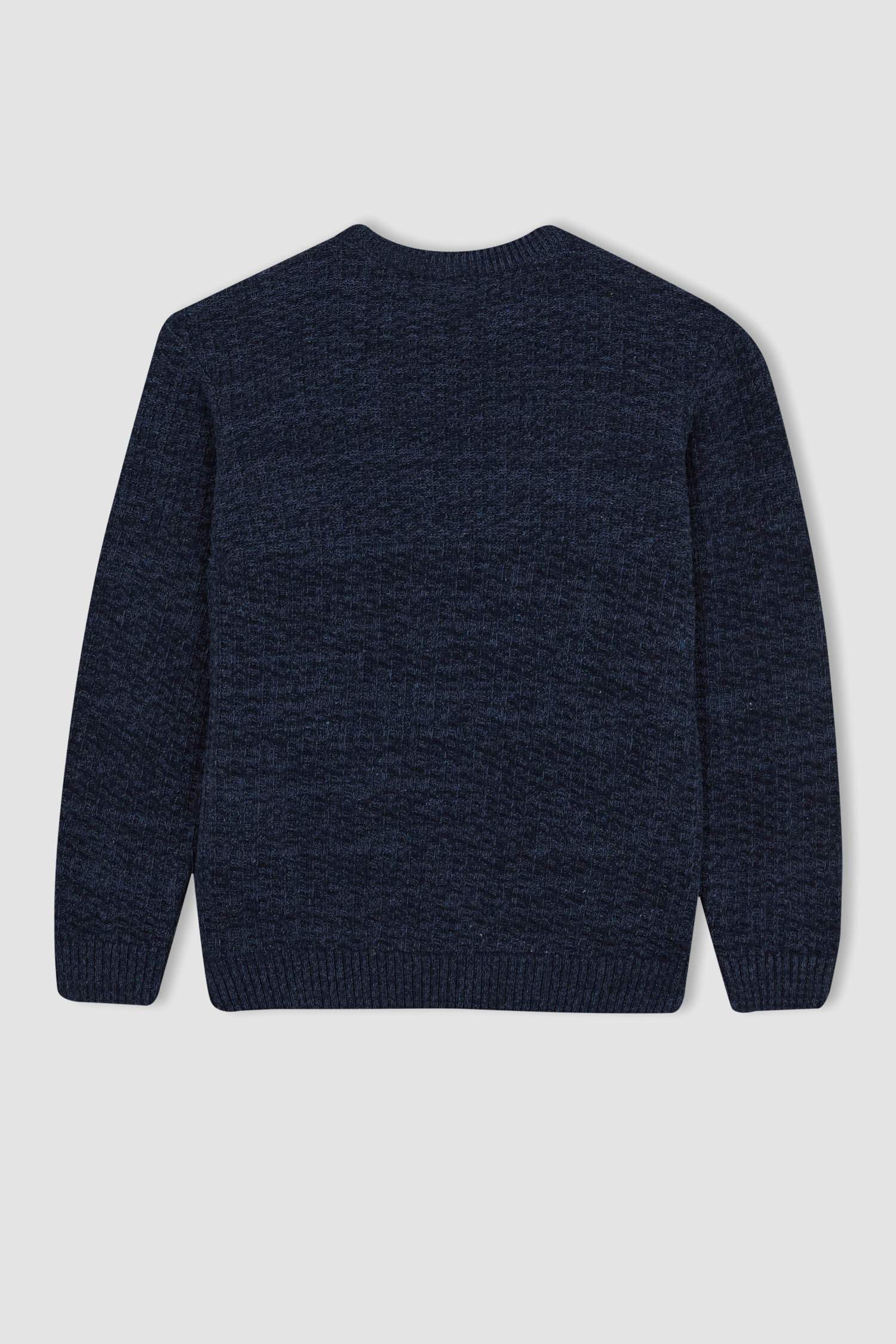 Пуловер стандартного кроя с круглым вырезом из трикотажа для мальчиков
