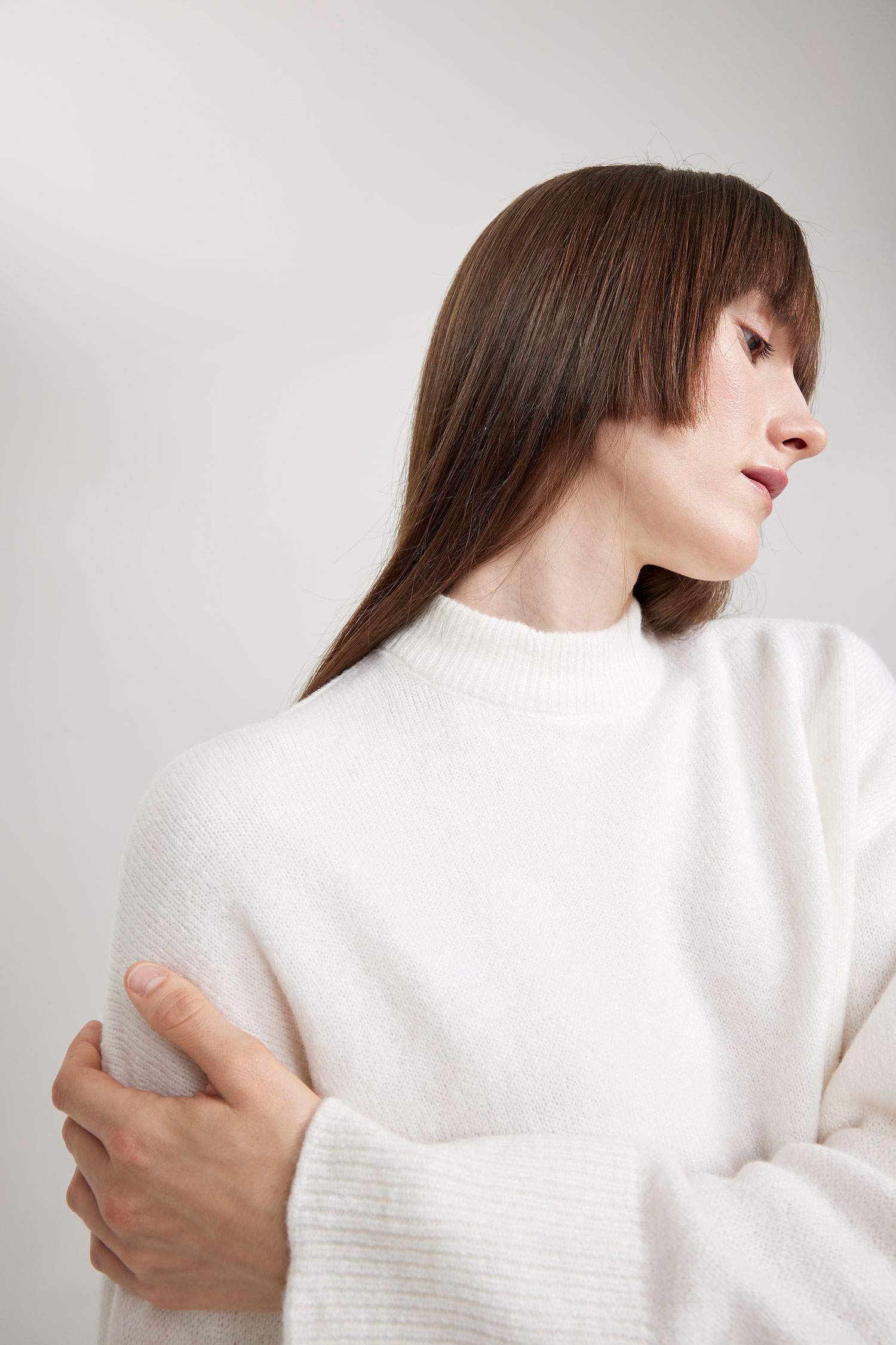 بلوز صوف قصة مريحة بياخة مستديرة