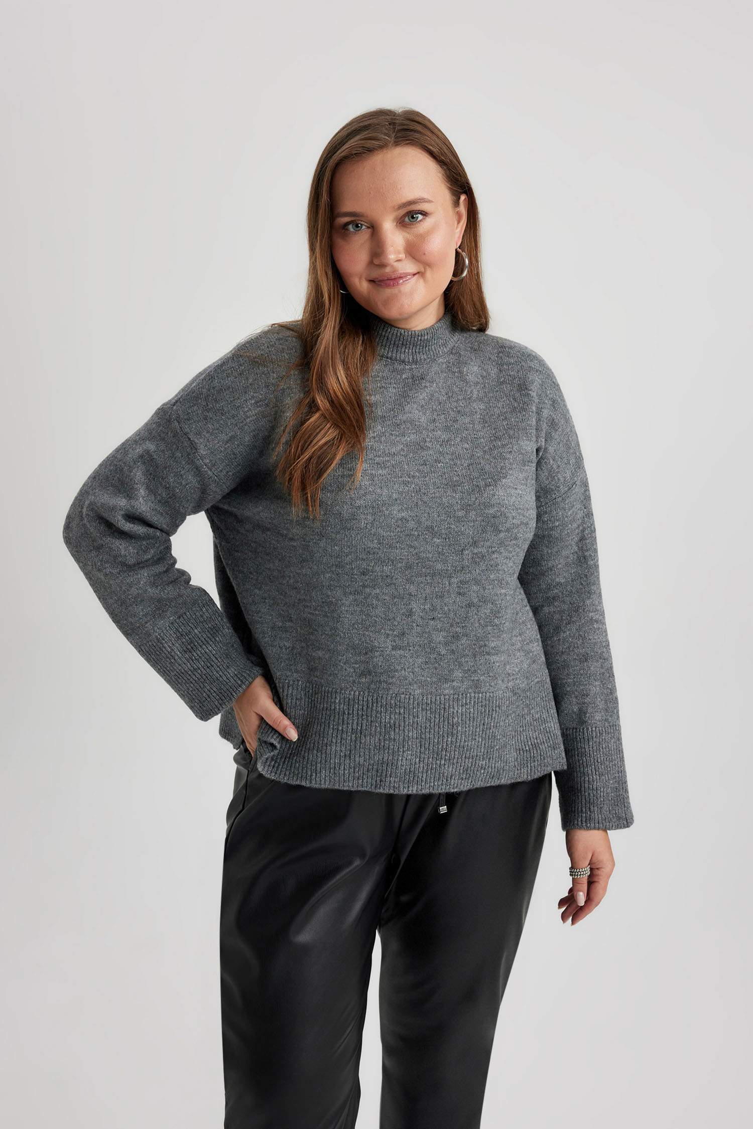 Relax Fit Bisiklet Yaka Triko Kazak