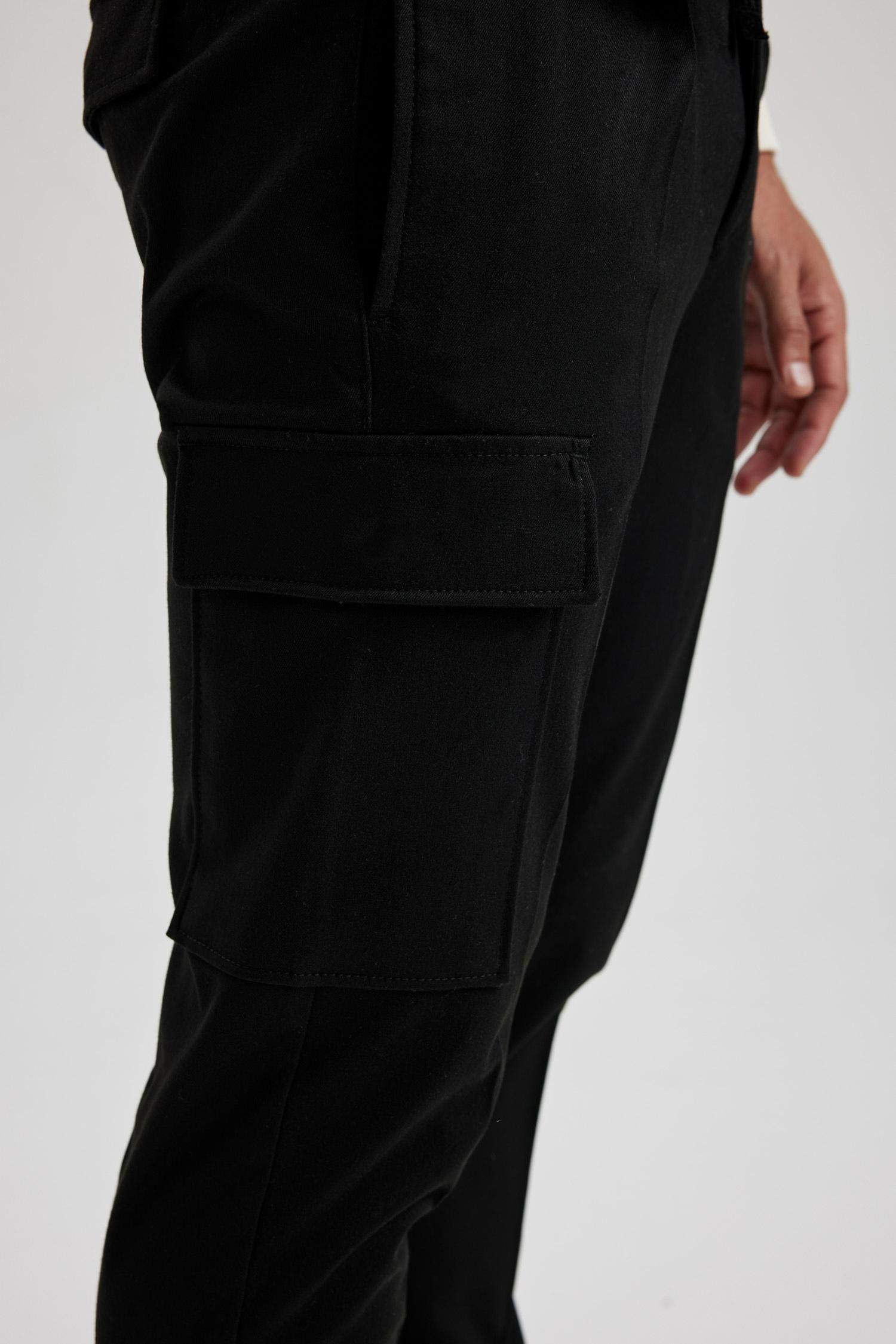 بنطرون كارجو مظهرصوفي بجيب