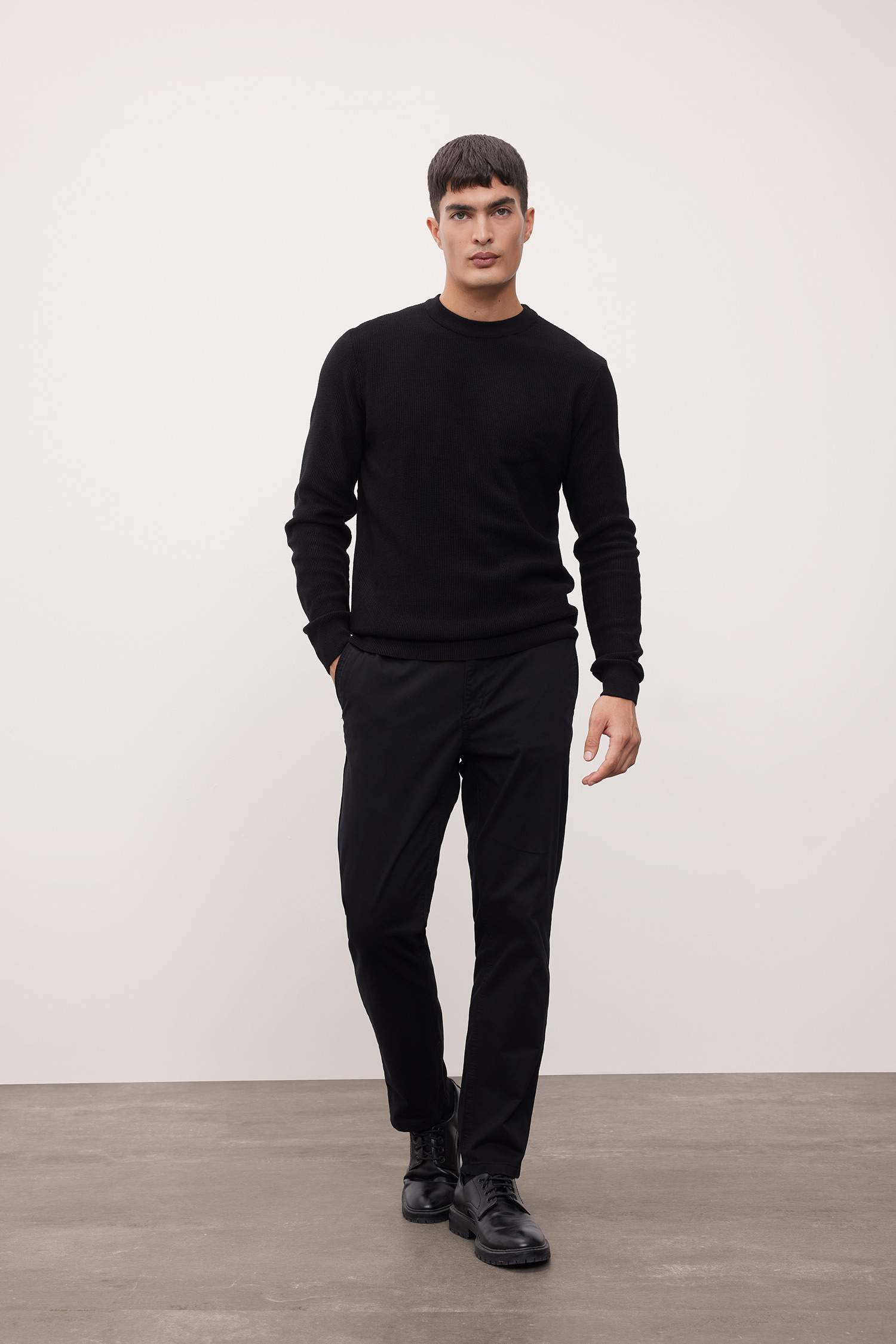 Black Standard Fit Cotton Crew Neck Knitted Pullover