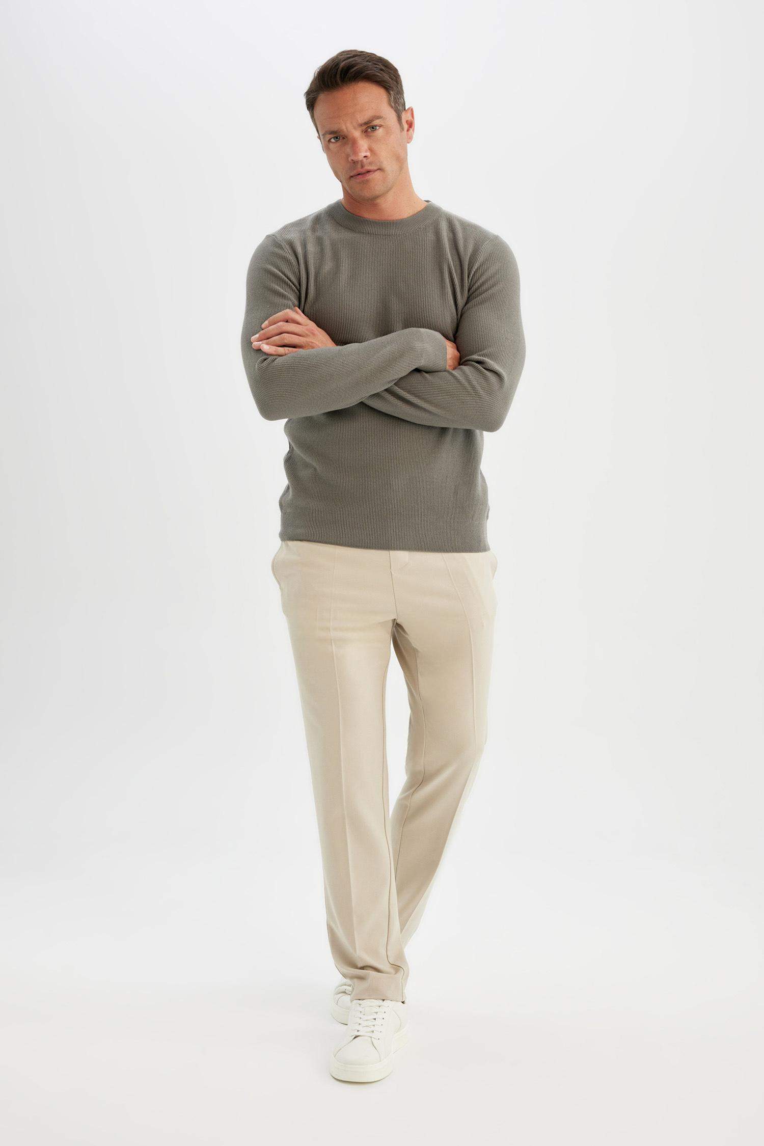 بلوفر قطن قصة عادية برقبة مستديرة