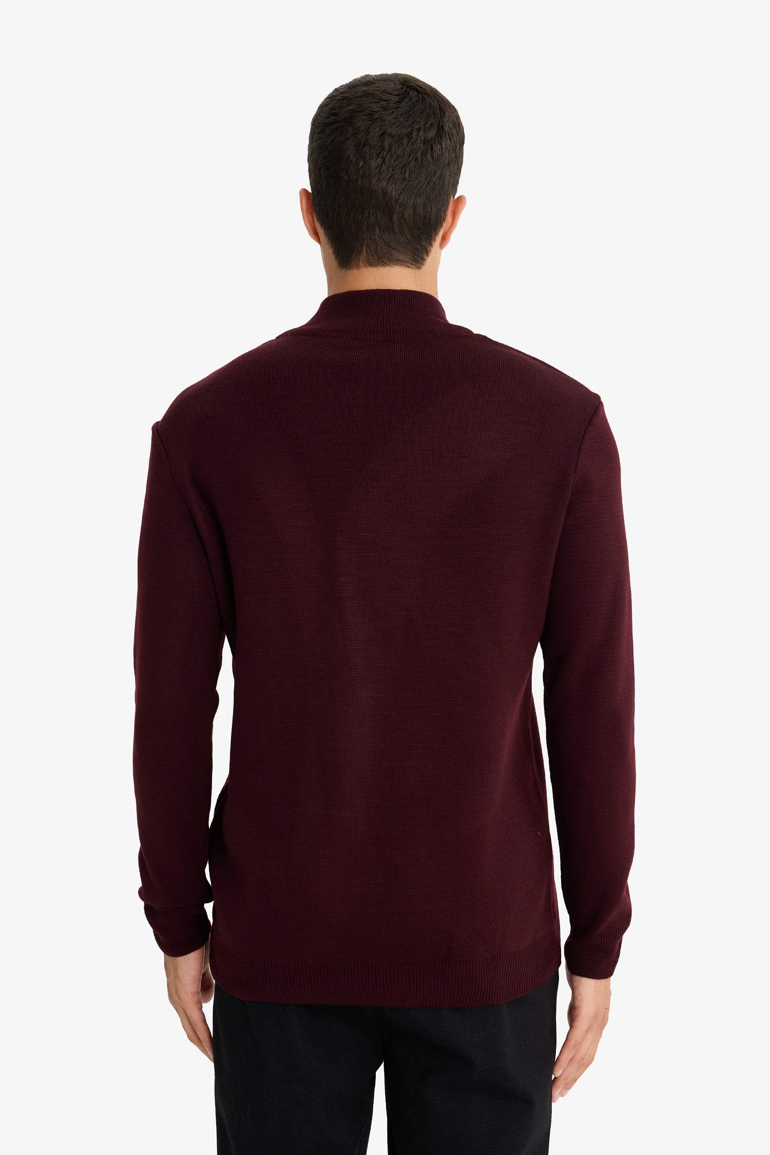 Standart Fit Normal Kesim Dik Yaka Yarım Fermuarlı Basic Düz Triko Kazak