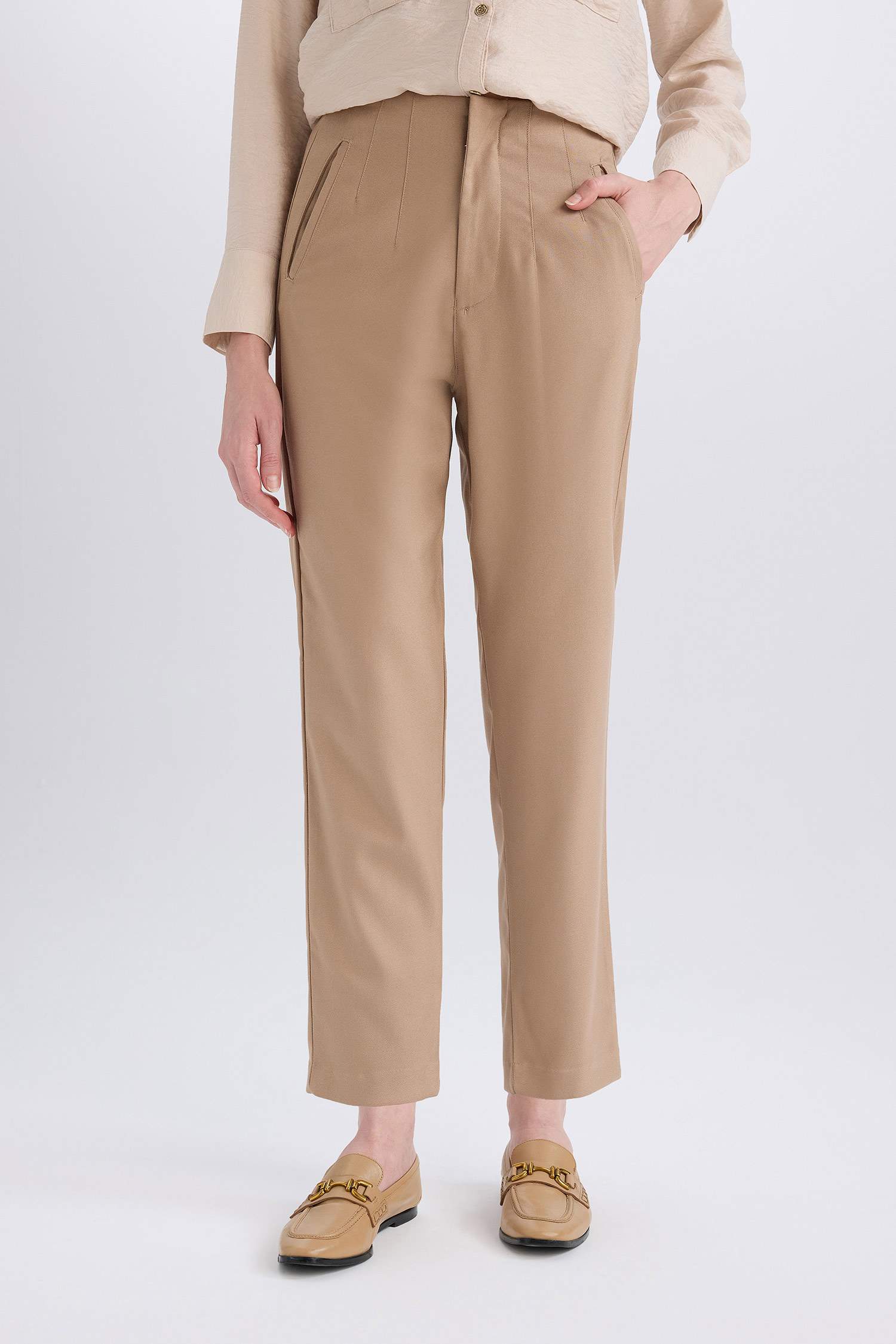 Брюки стандартного кроя