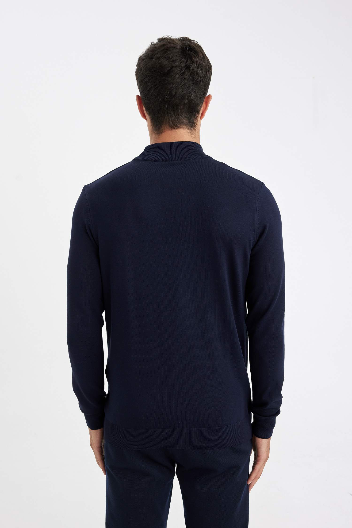 Standard Fit Half Turtleneck Basic Knitted Pullover