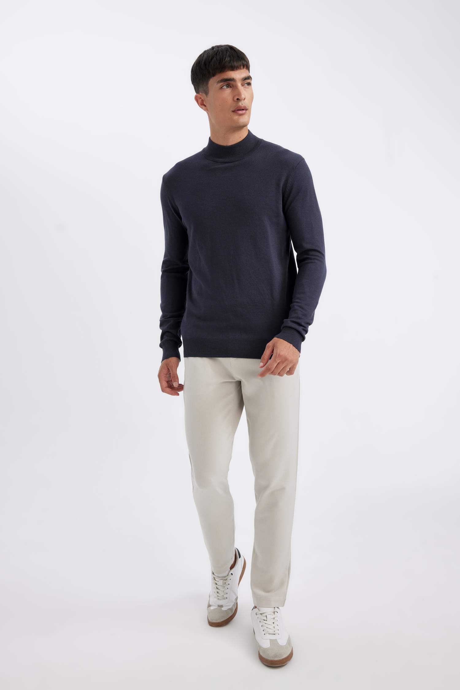 Свитер свободного кроя