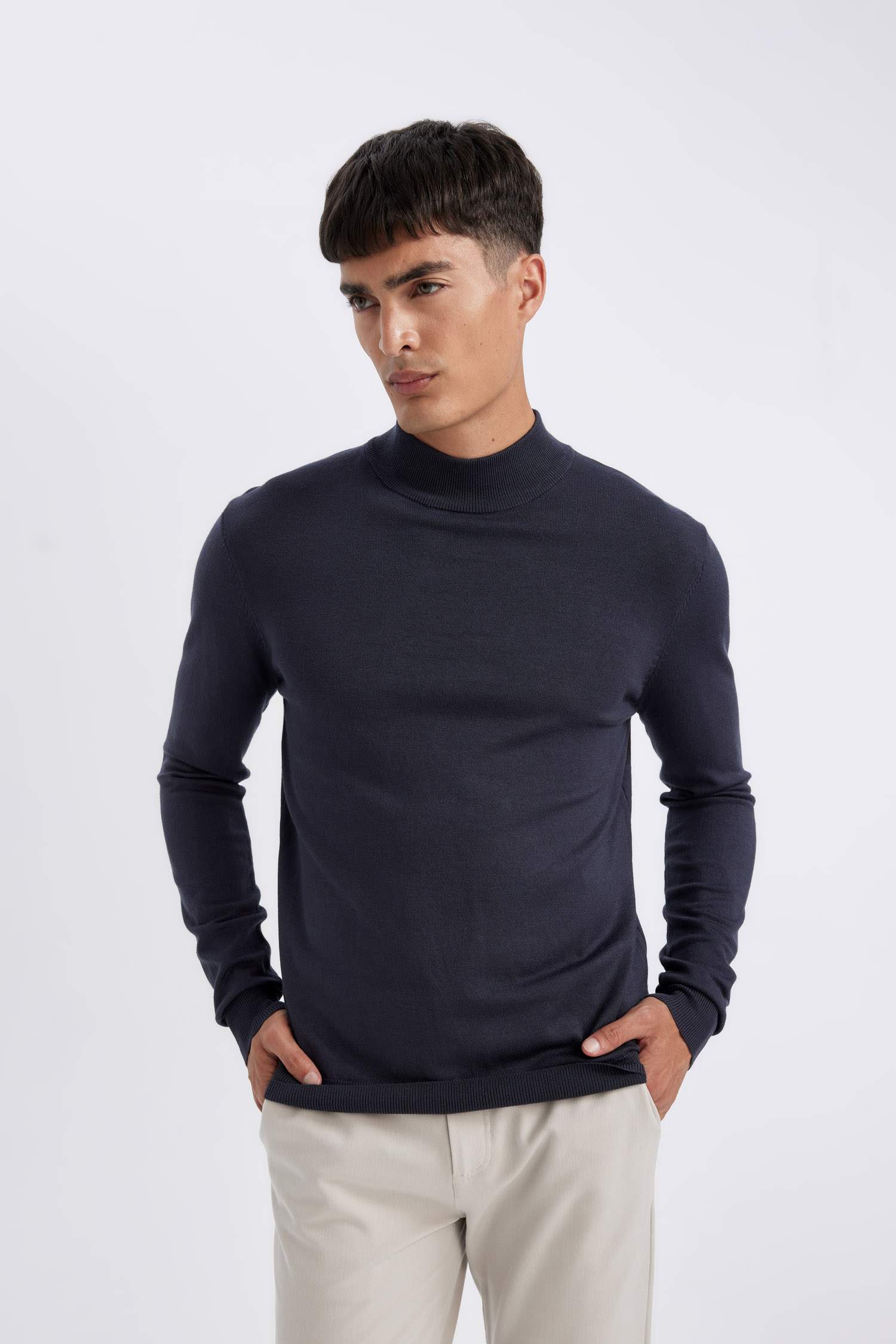 Свитер свободного кроя