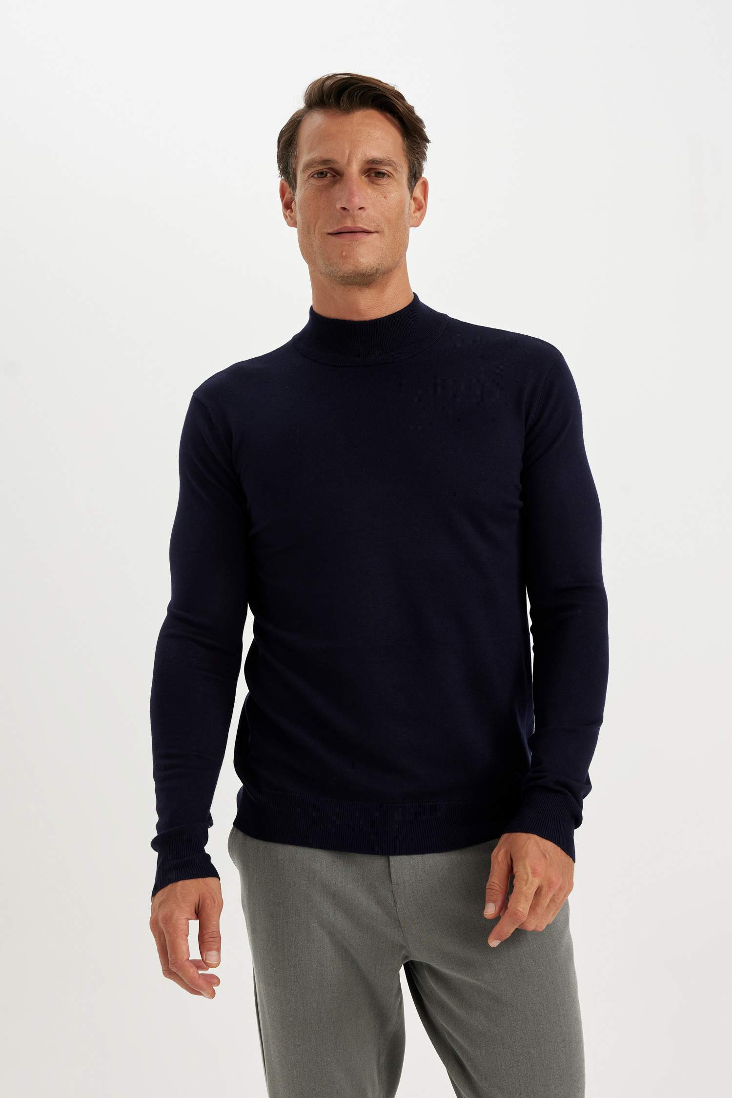 Свитер свободного кроя