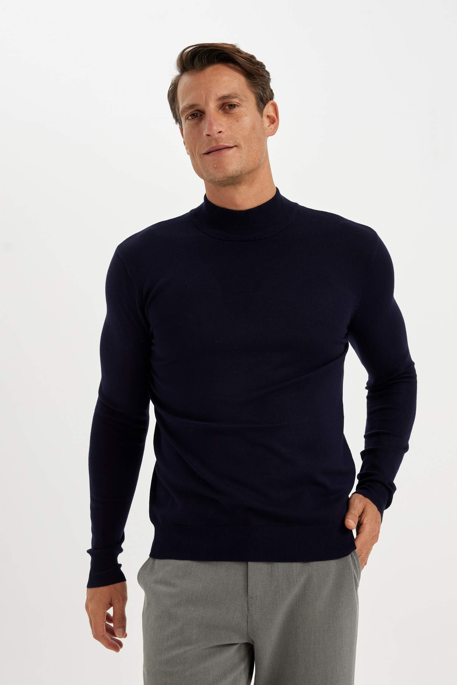 Свитер свободного кроя