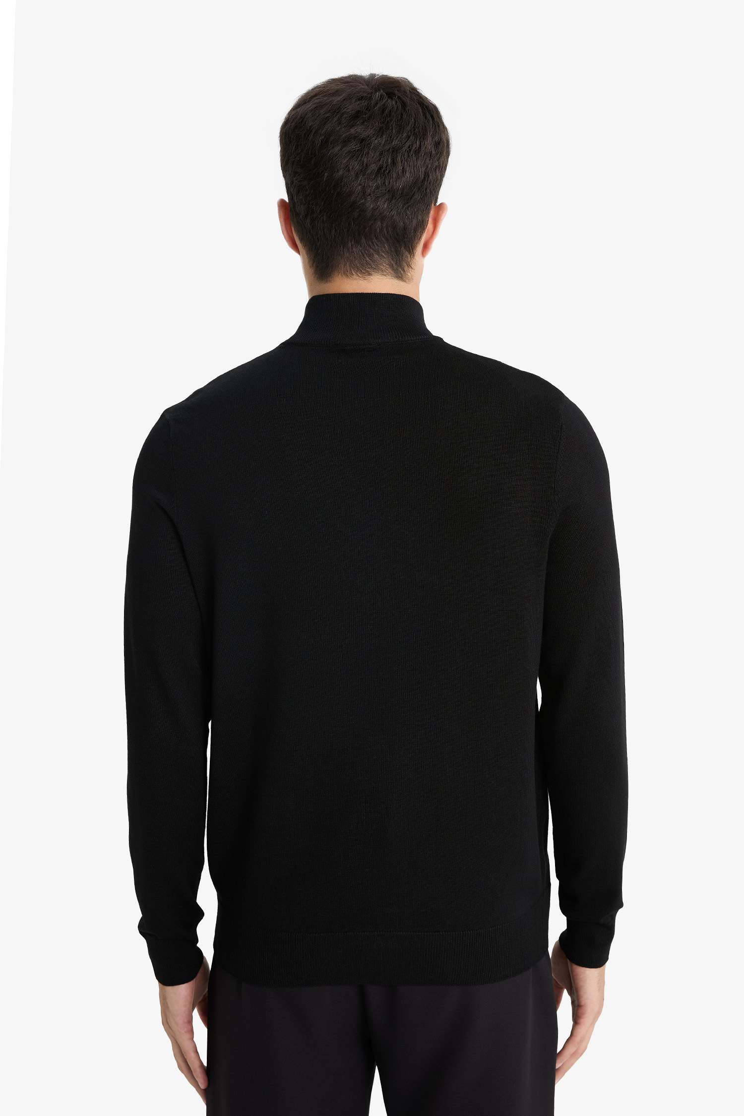 بلوز تريكو قصة عادية هاينك