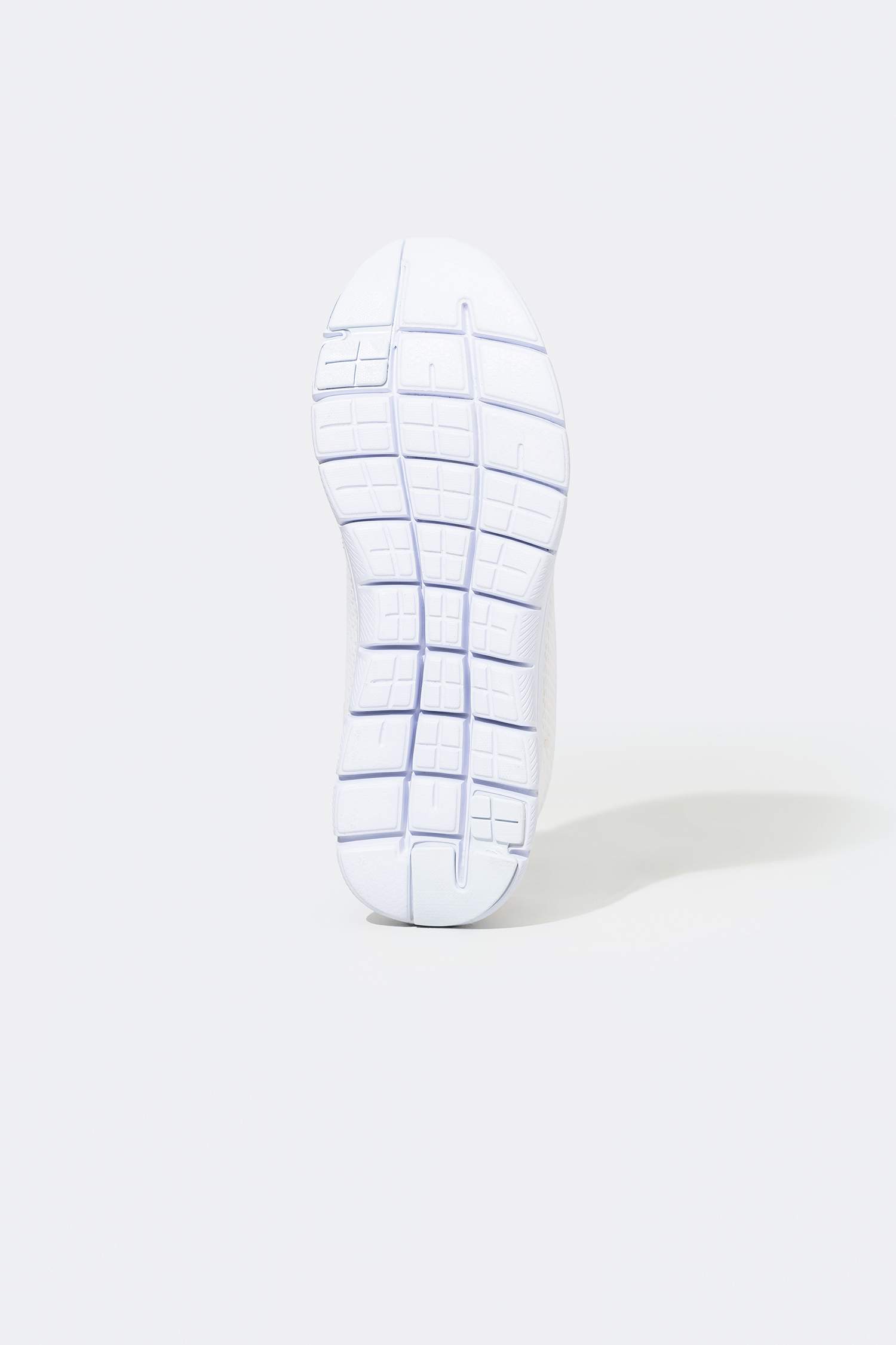 حذاء رياضي حريمي برباط