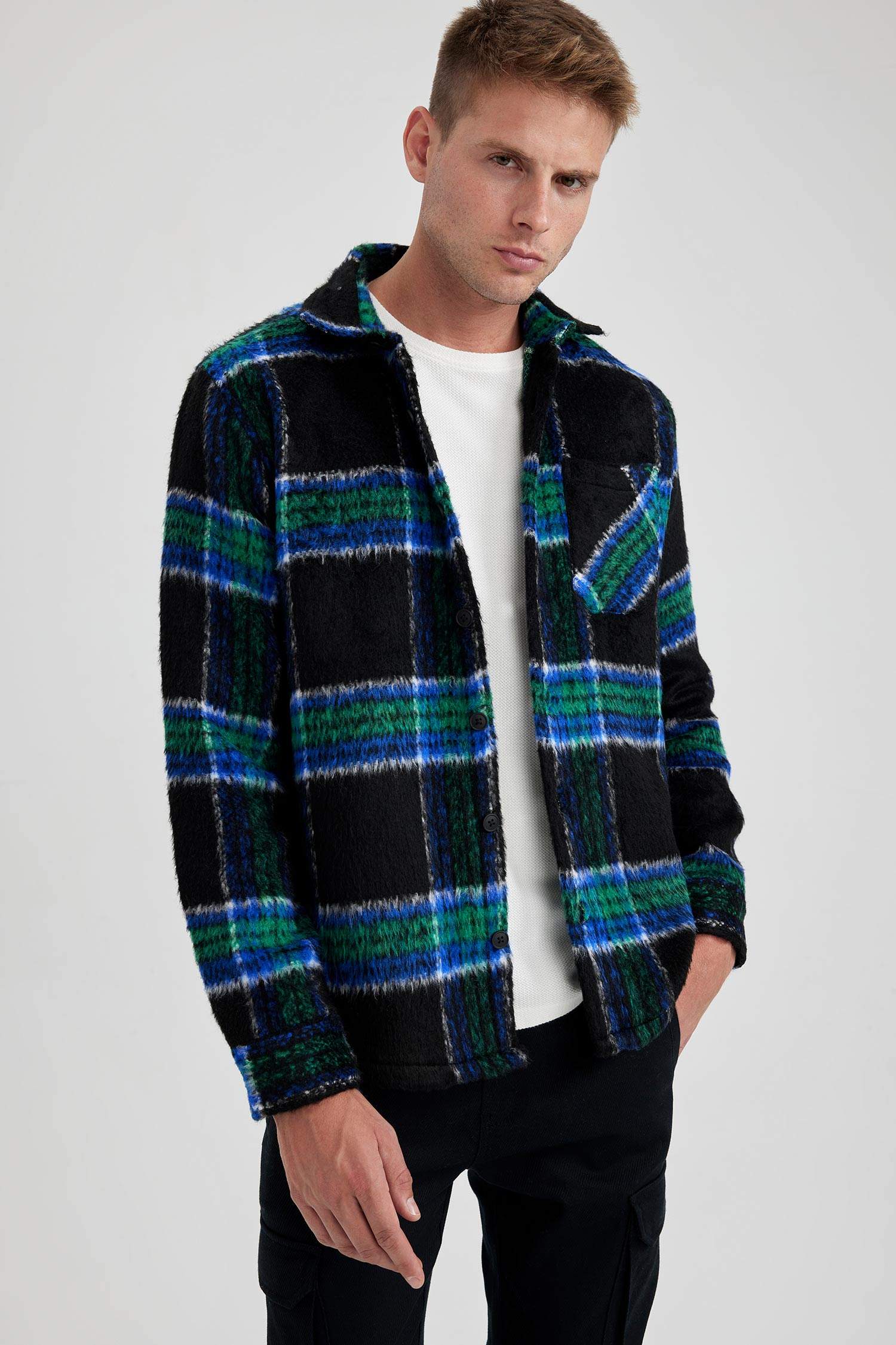 جاكيت قميص كاروهات بقصة عادية بياخة بولو