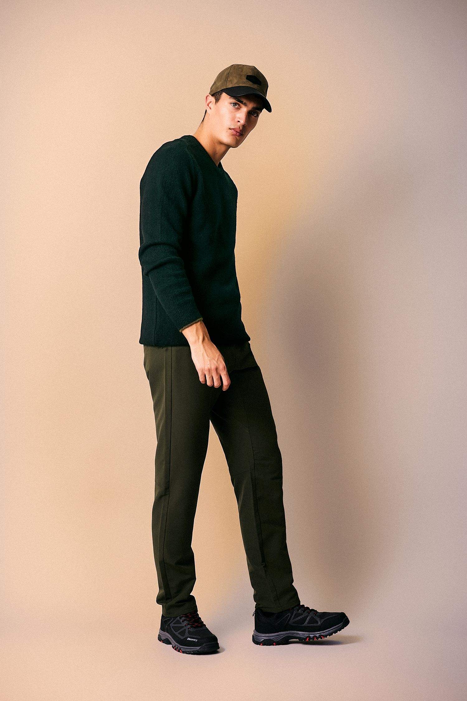 Брюки стандартного кроя