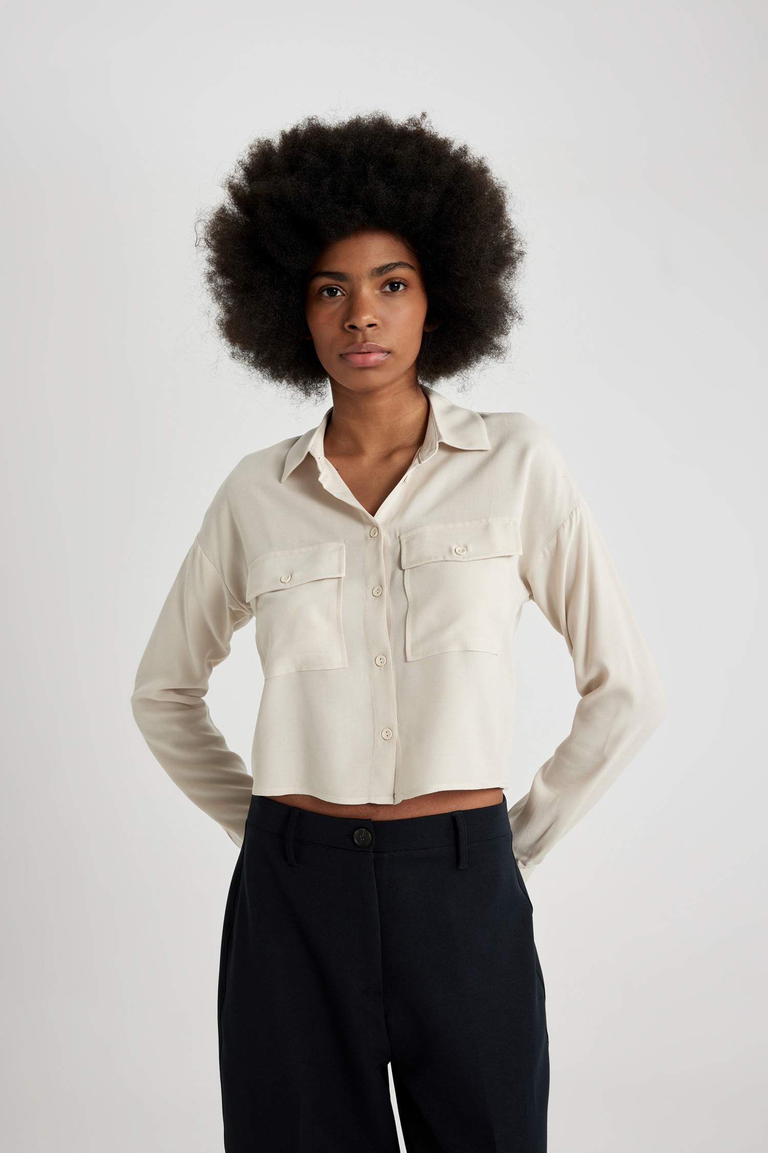 قميص كروب كم طويل قصة عادية