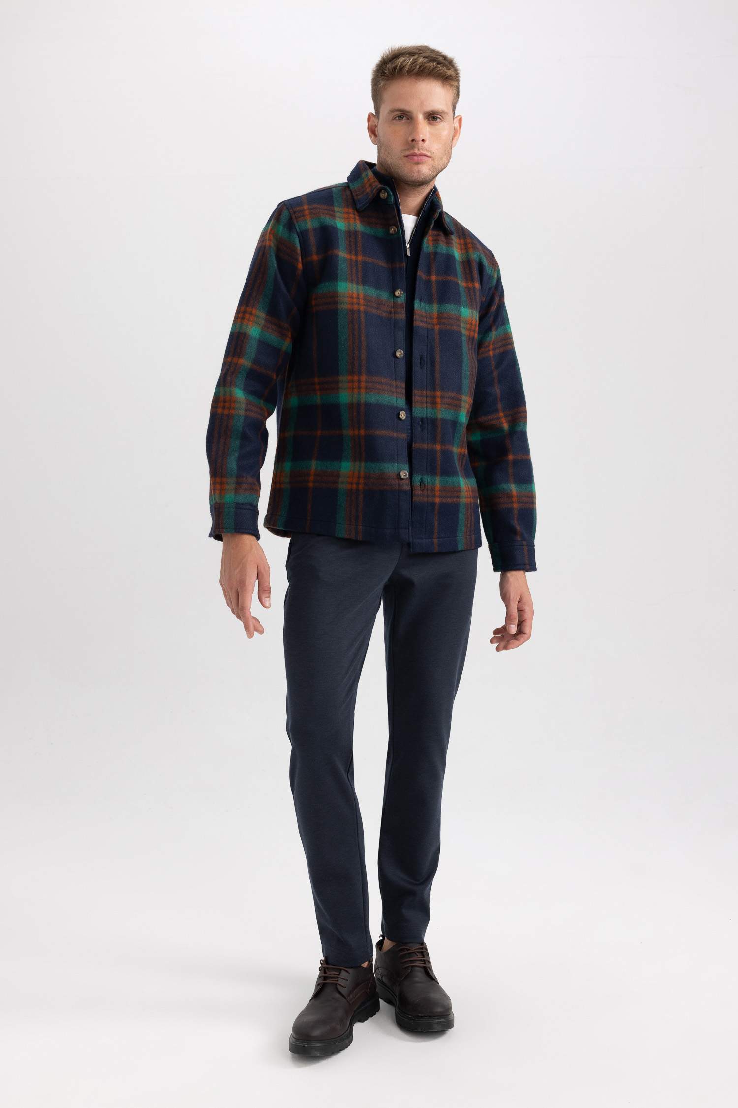 қалыпты пішім Сыртқа киетін жейде