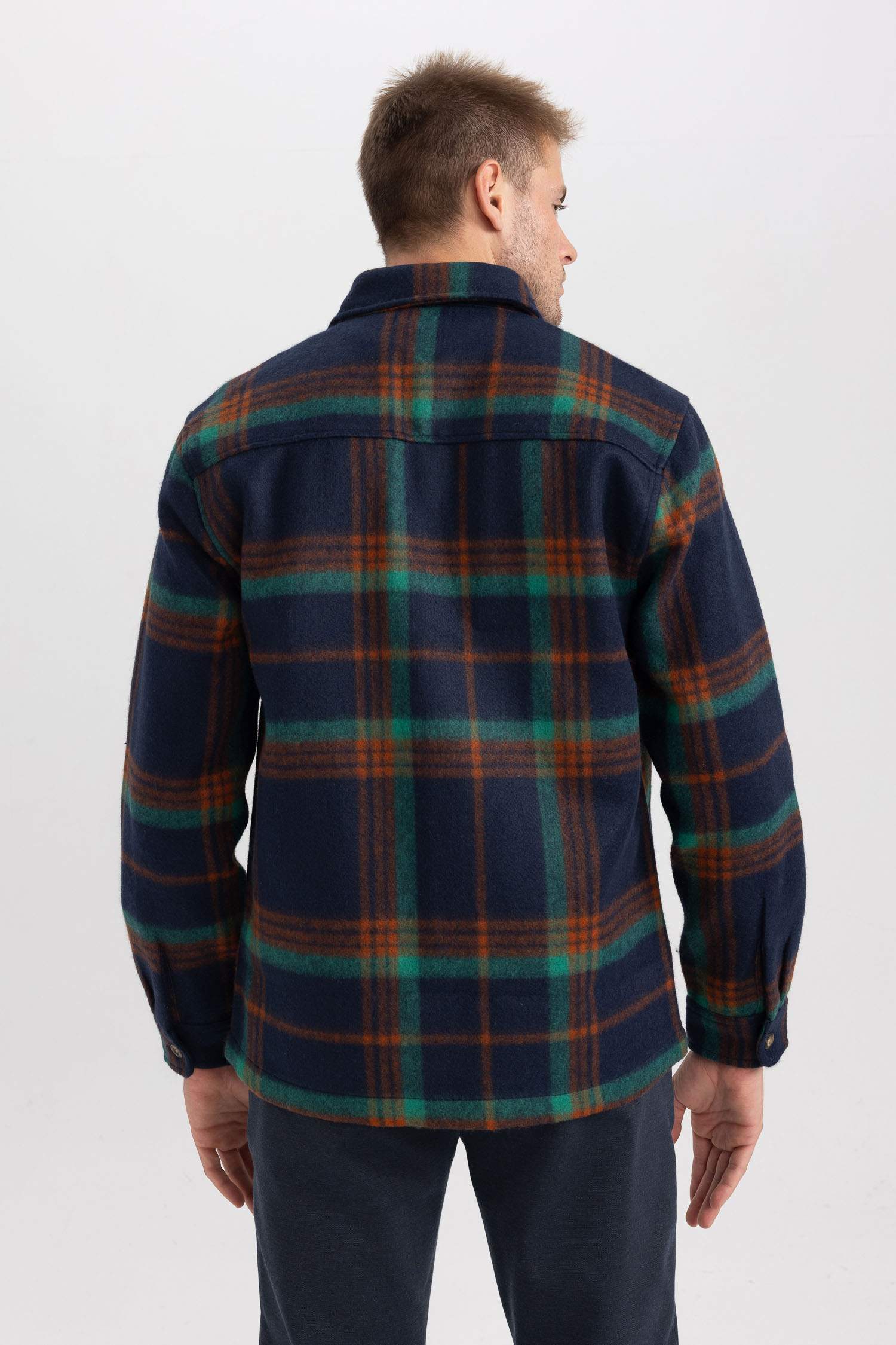 қалыпты пішім Сыртқа киетін жейде