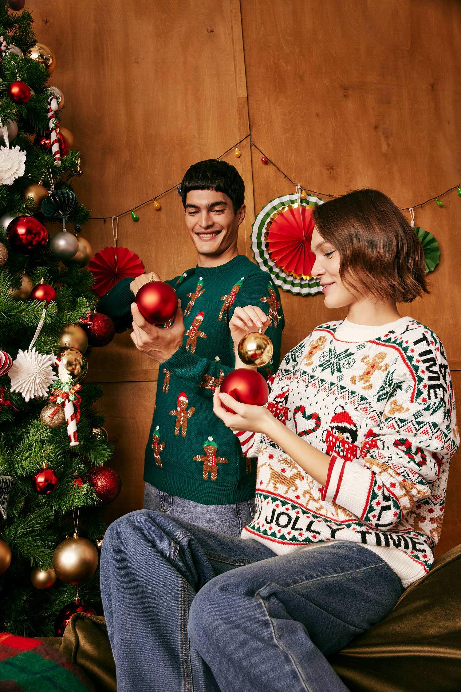 Christmas Themed Crew Neck Pullover