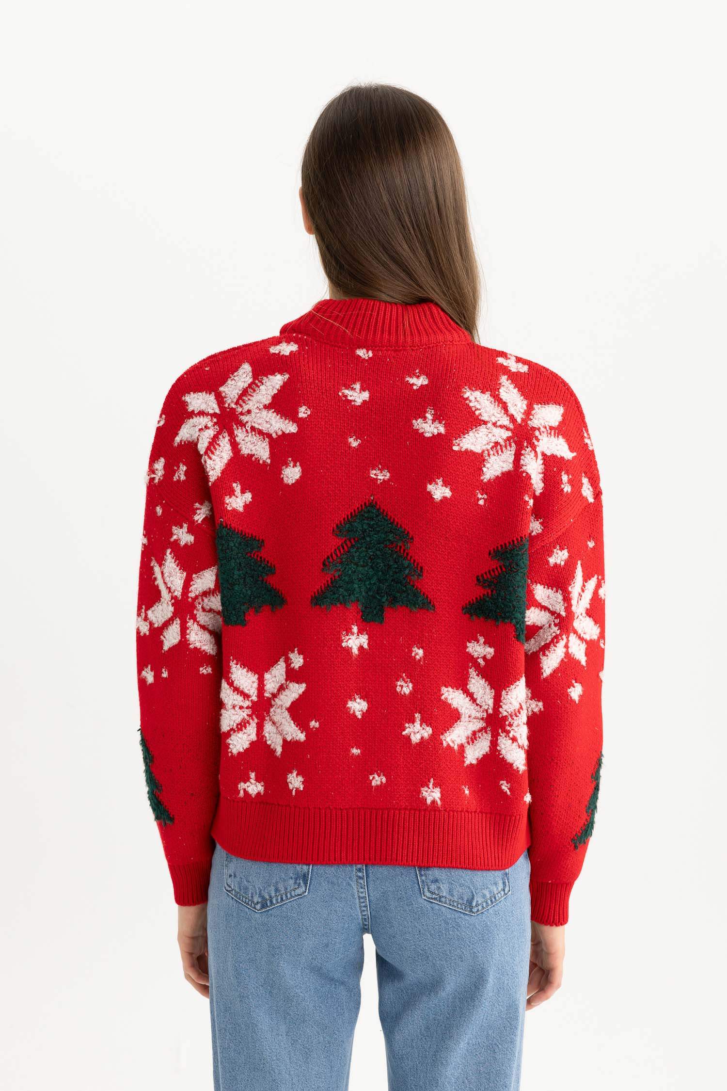 Christmas Themed Half Turtleneck Pullover