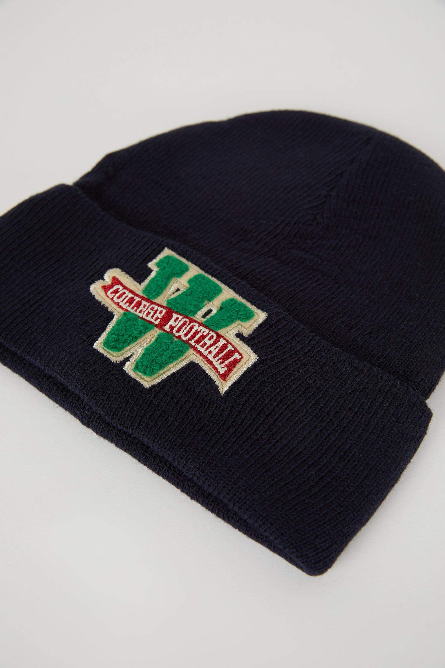 قبعة بيريه اولادي