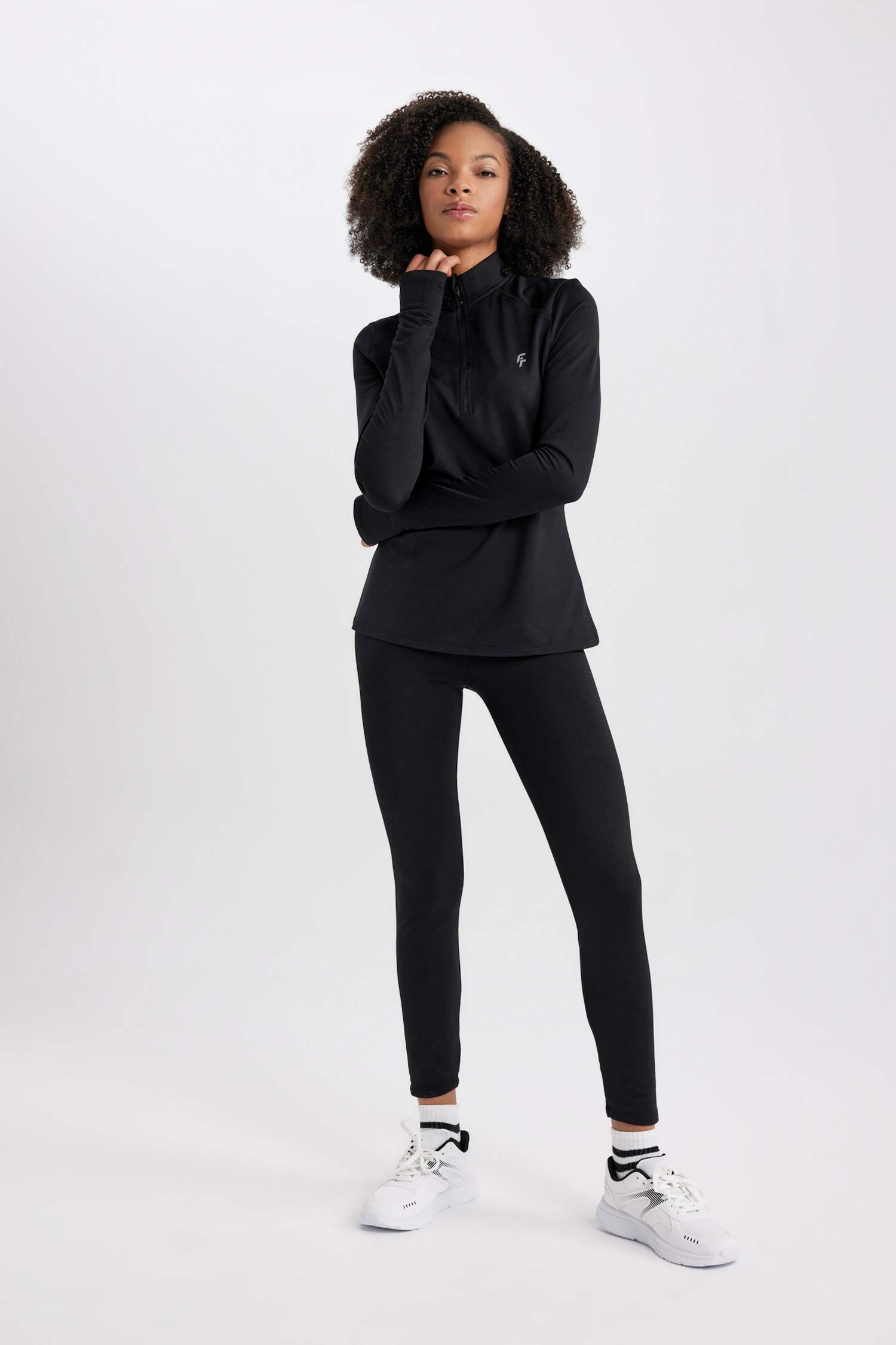 биік жаға слоган Ұзын жеңді футболка