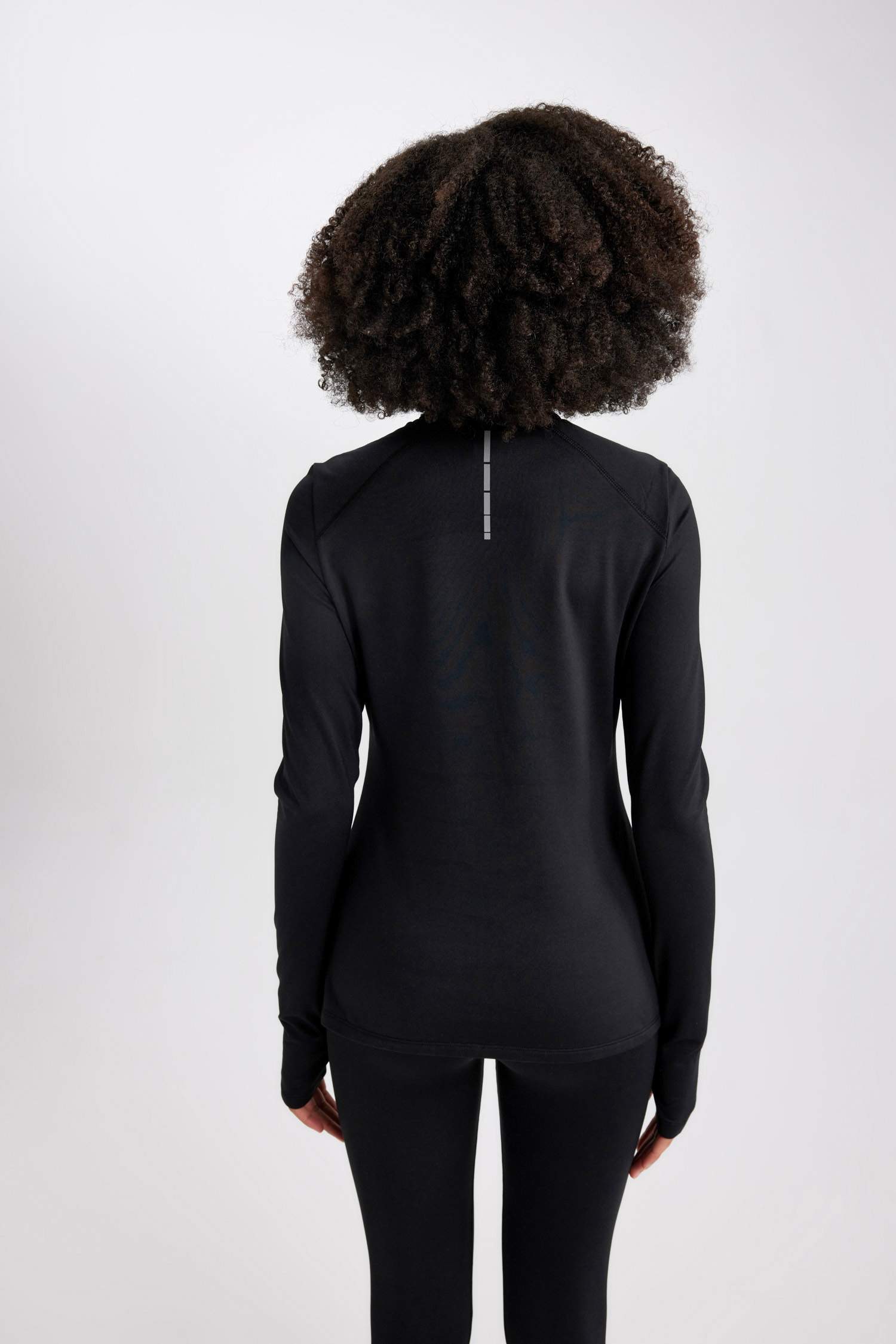 биік жаға слоган Ұзын жеңді футболка