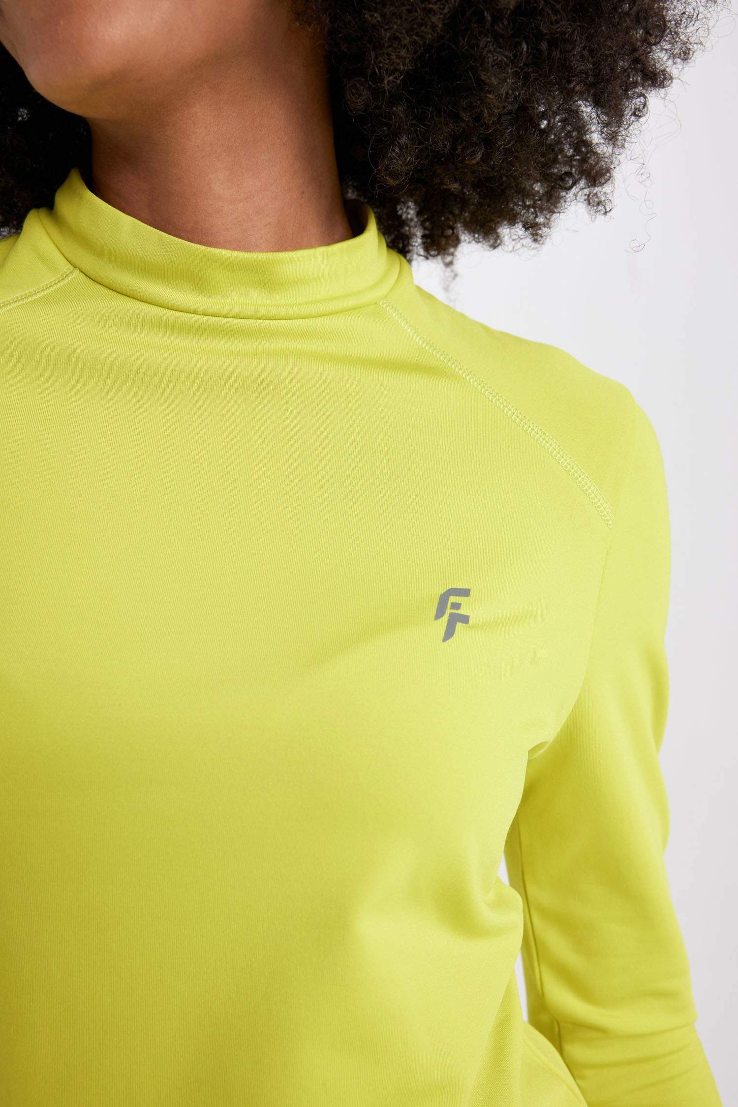 биік жаға слоган Ұзын жеңді футболка