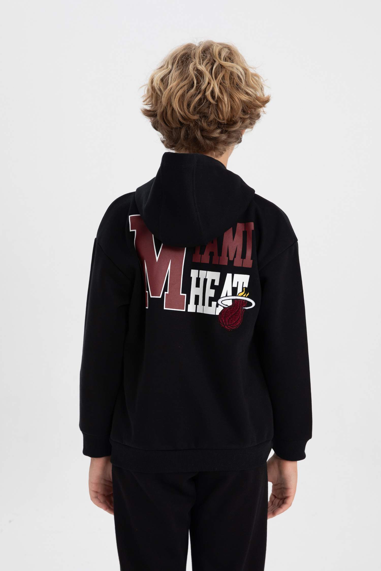 Nba discount hoodie bershka