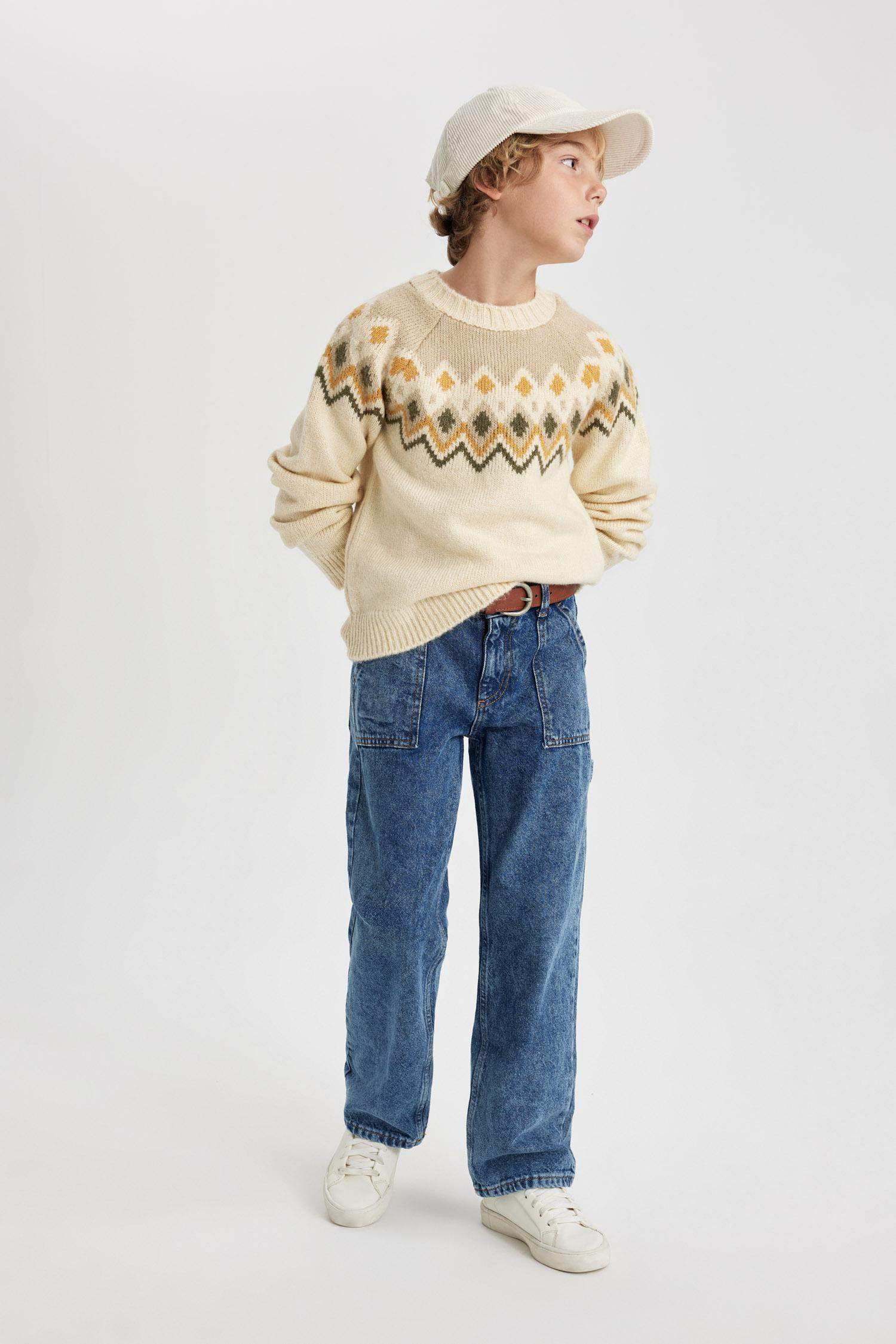 بلوفر اولادي تريكو قصة عادية برقبة مستديرة