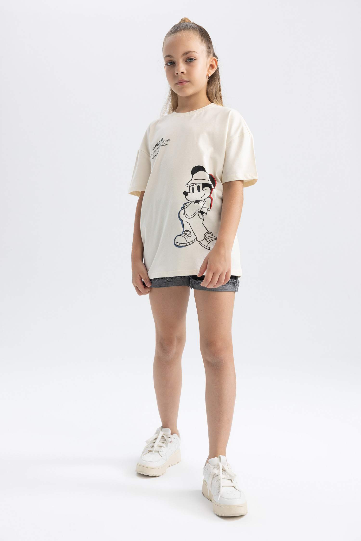 Kız Çocuk Disney Mickey & Minnie Oversize Geniş Kalıp Kısa Kollu Tişört