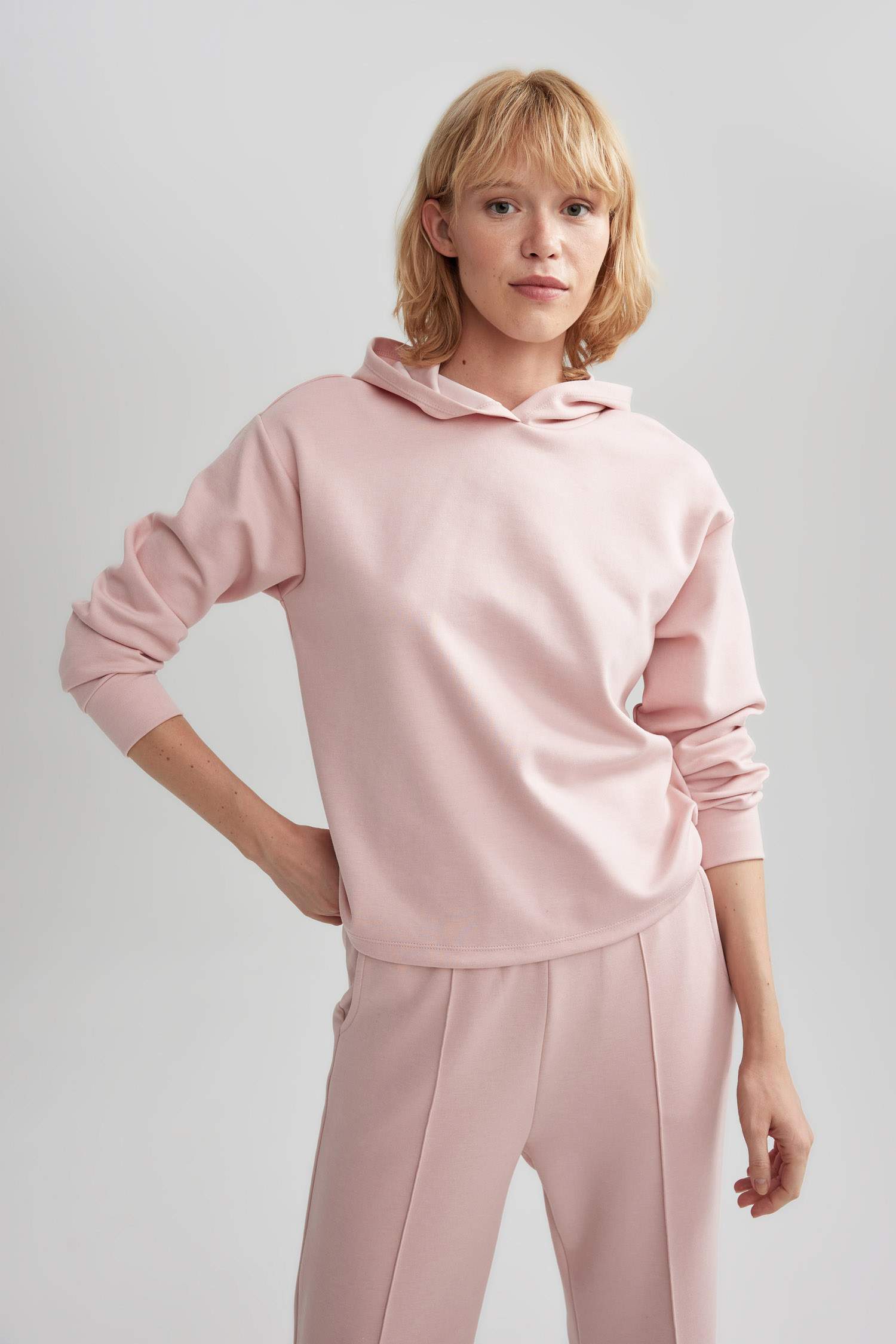 DeFactoFit Standard Fit Hooded Scuba Sports Basic Sweatshirt