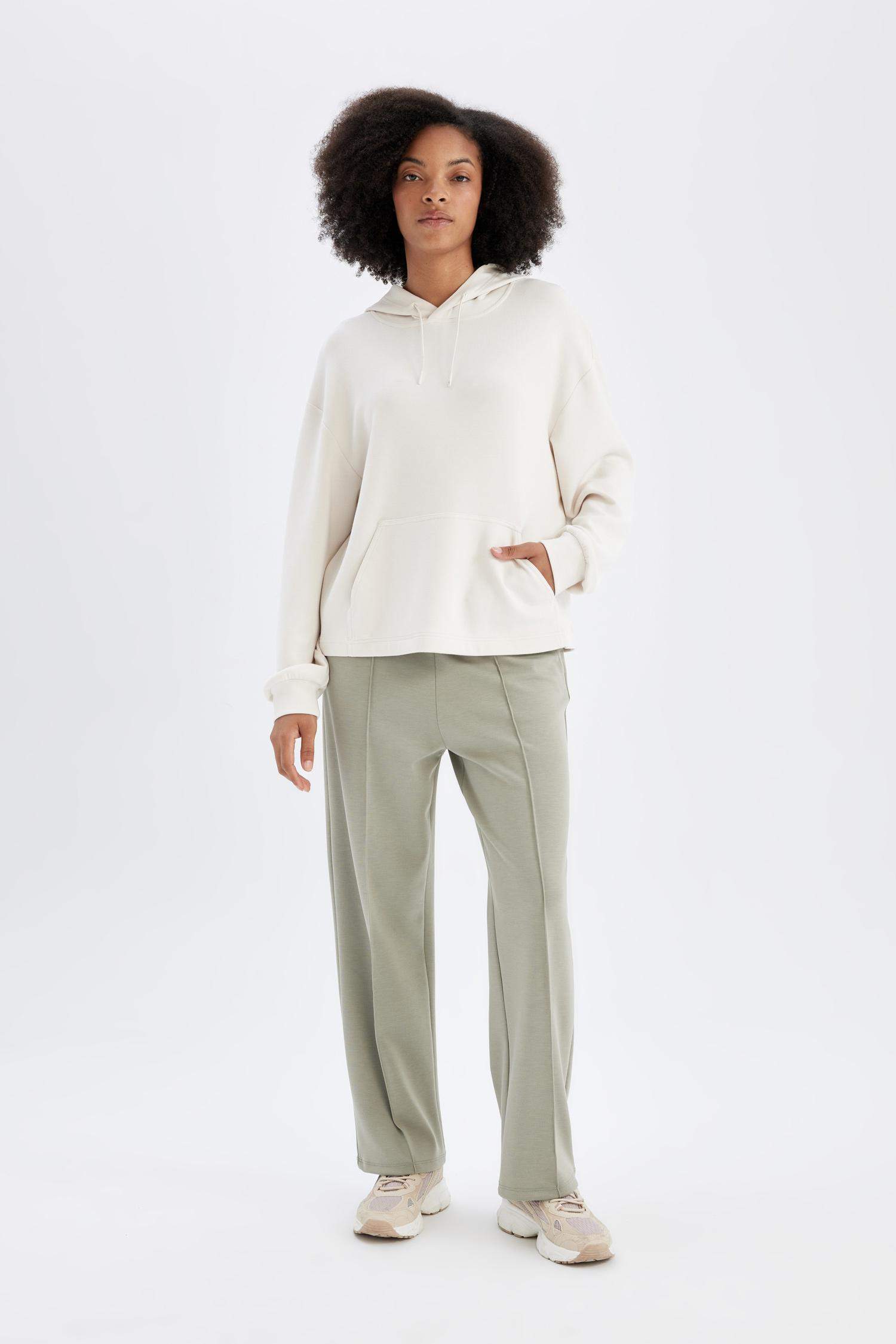 بنطلون بجامة رياضي قماش سكوبا قصة عادية برجل واسع من DeFactoFit