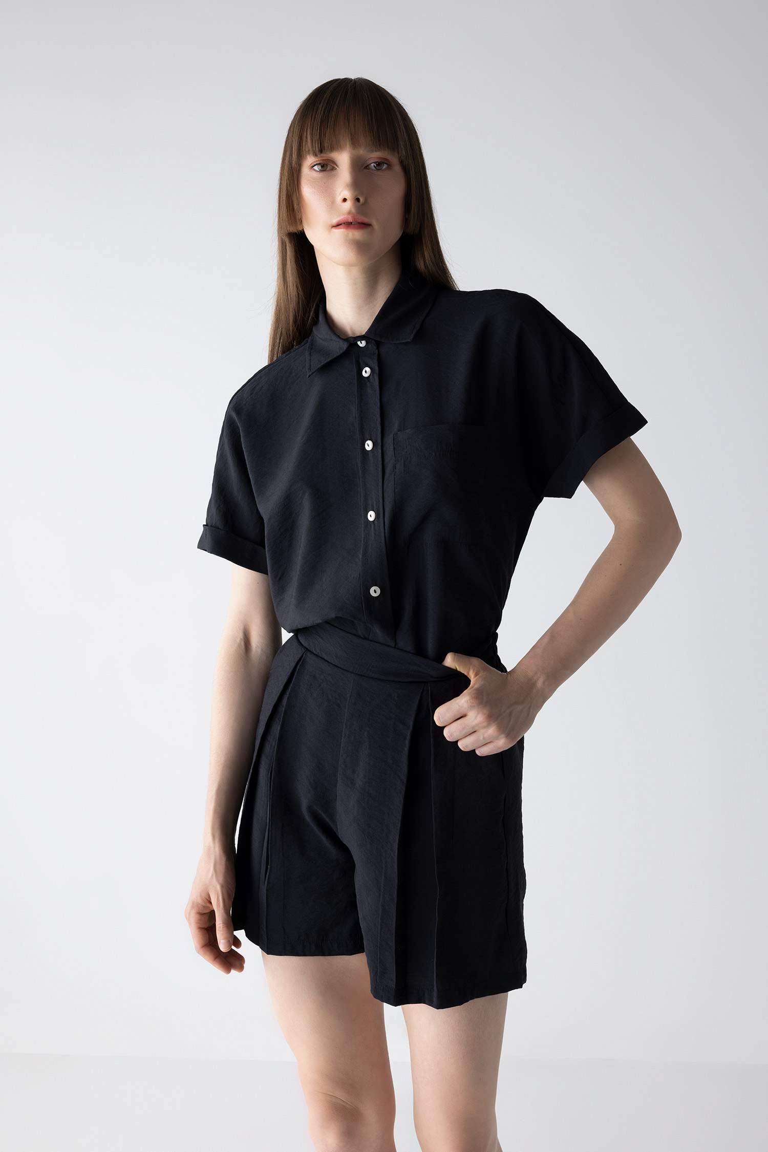 شورت وايد ليج بخصر عالي