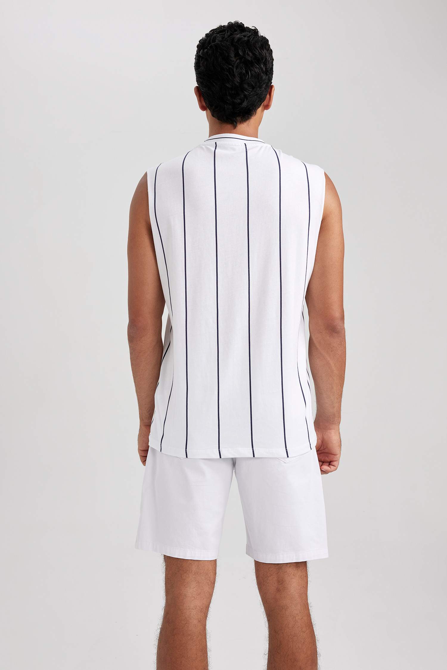 Crop Top Oversize Col Rond Sans Manches