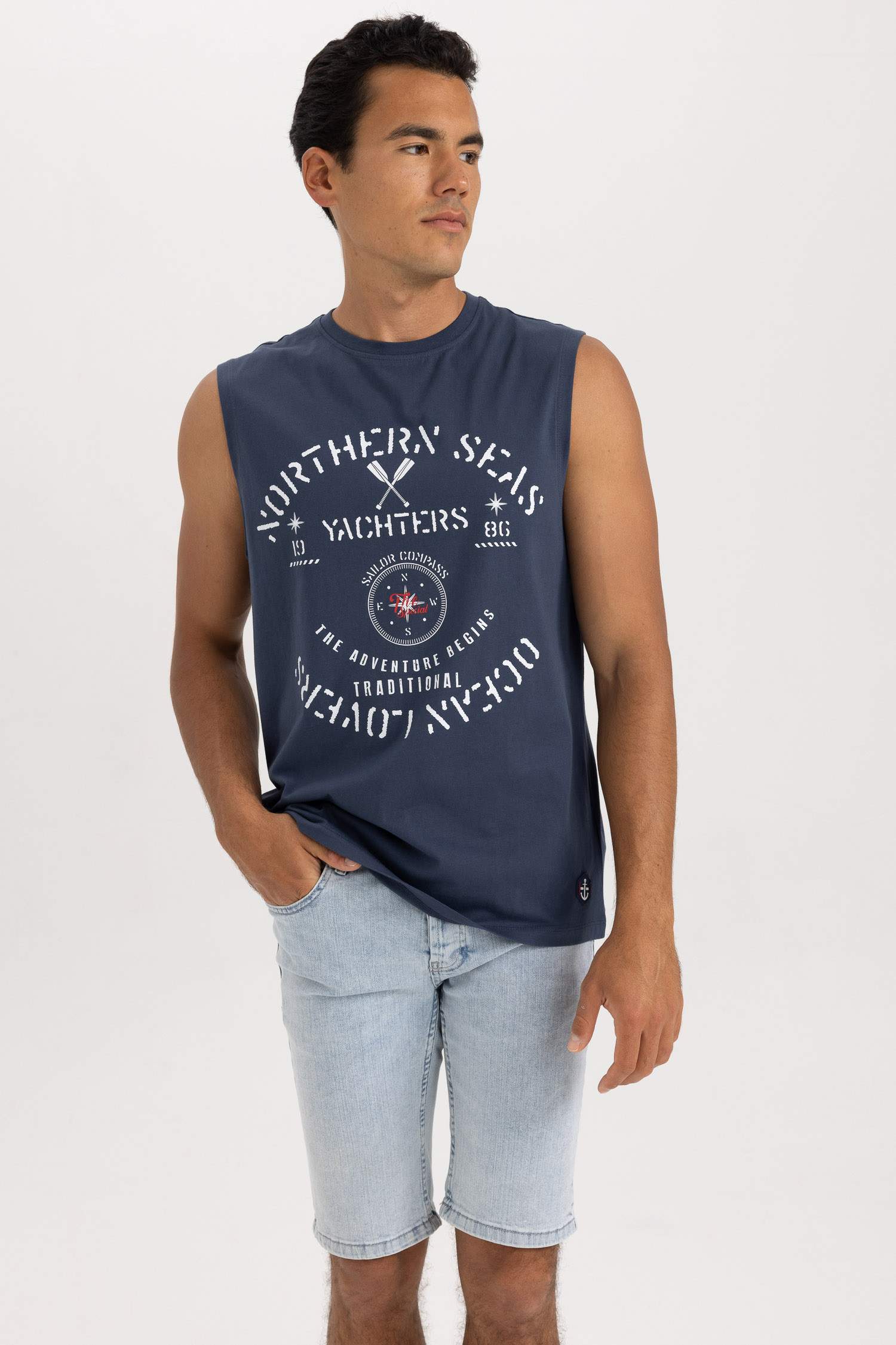 تيشيرت كت قصة عادية بدون كم