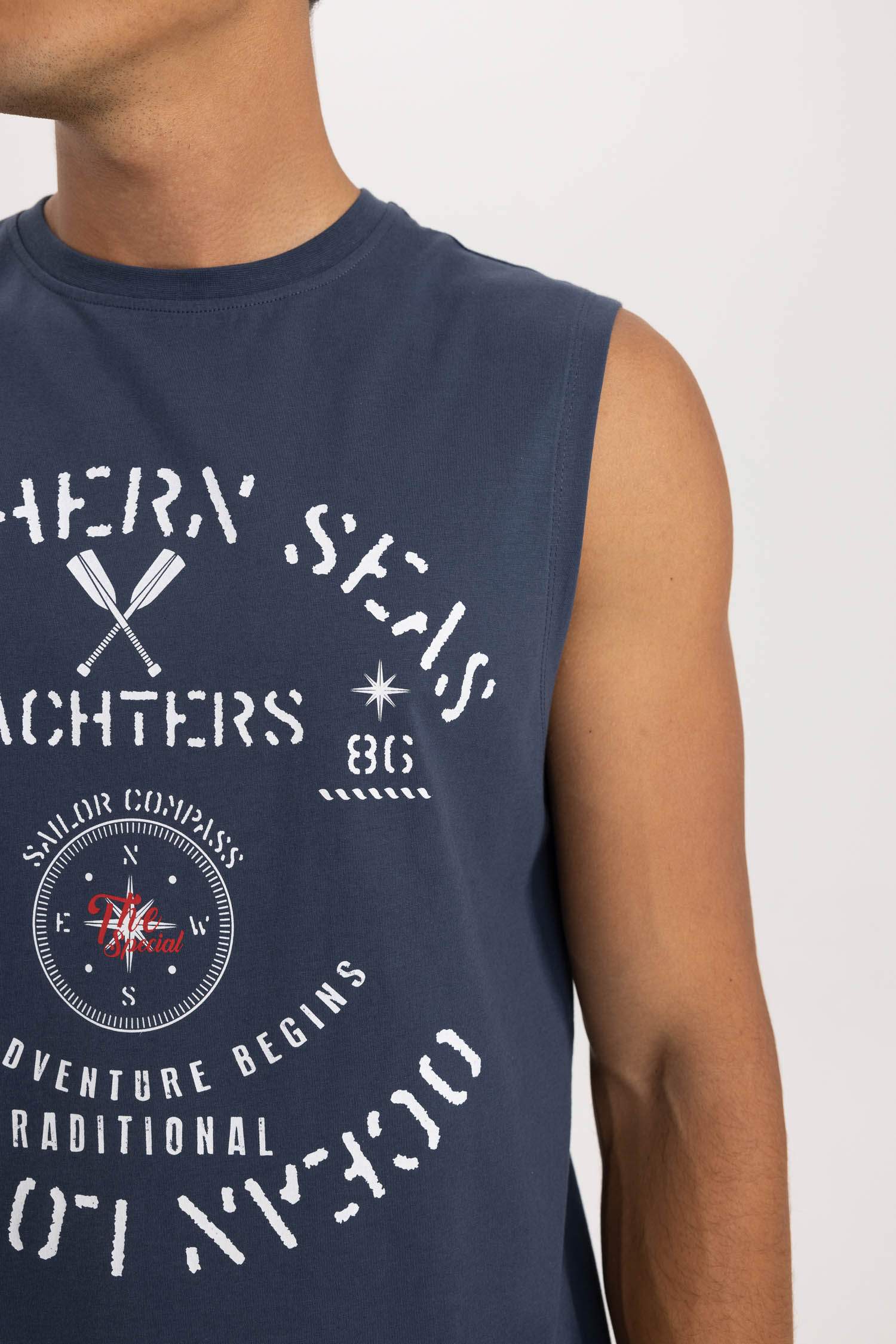 تيشيرت كت قصة عادية بدون كم