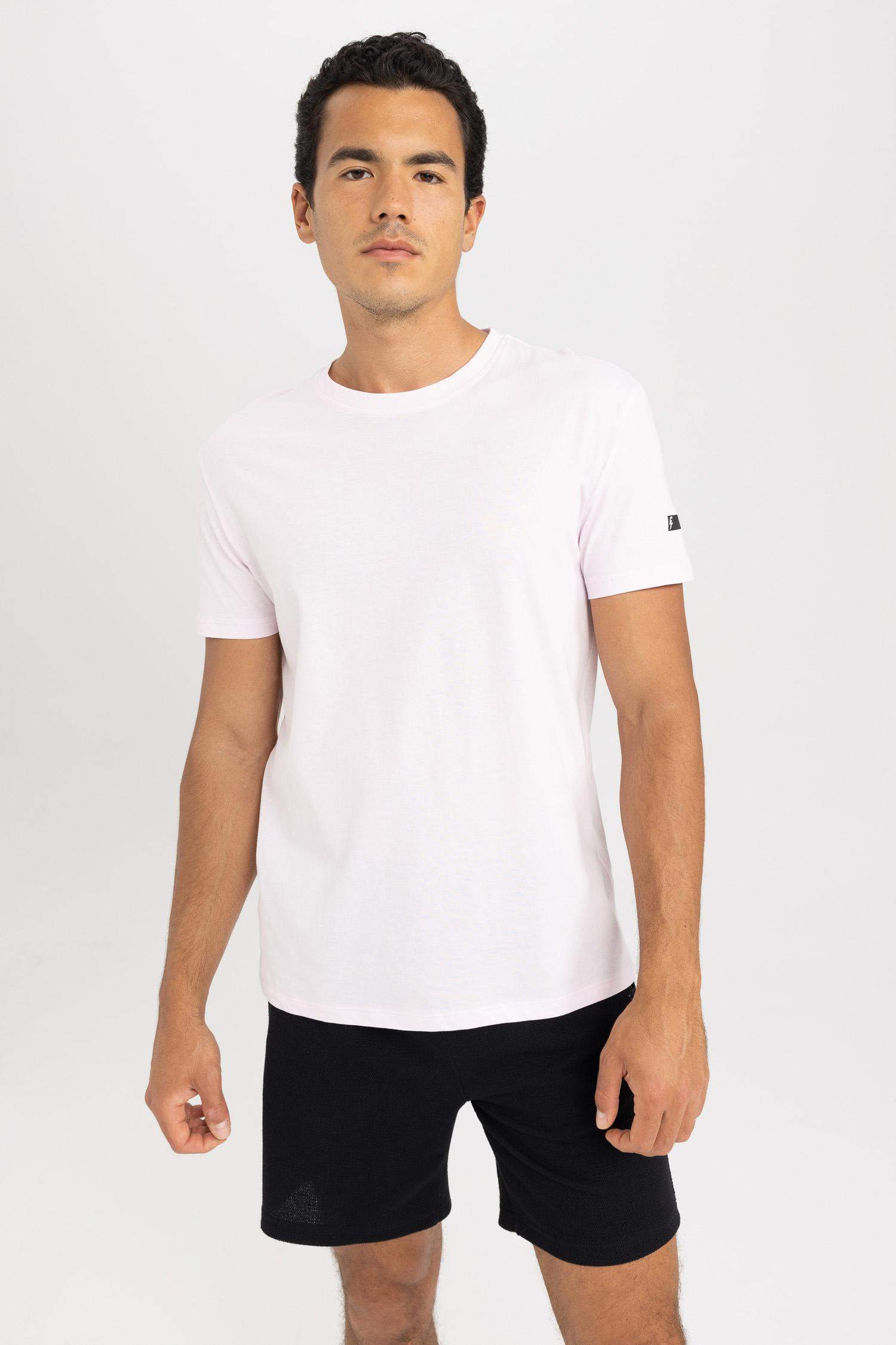 Standard Fit Crew Neck Printed T-Shirt