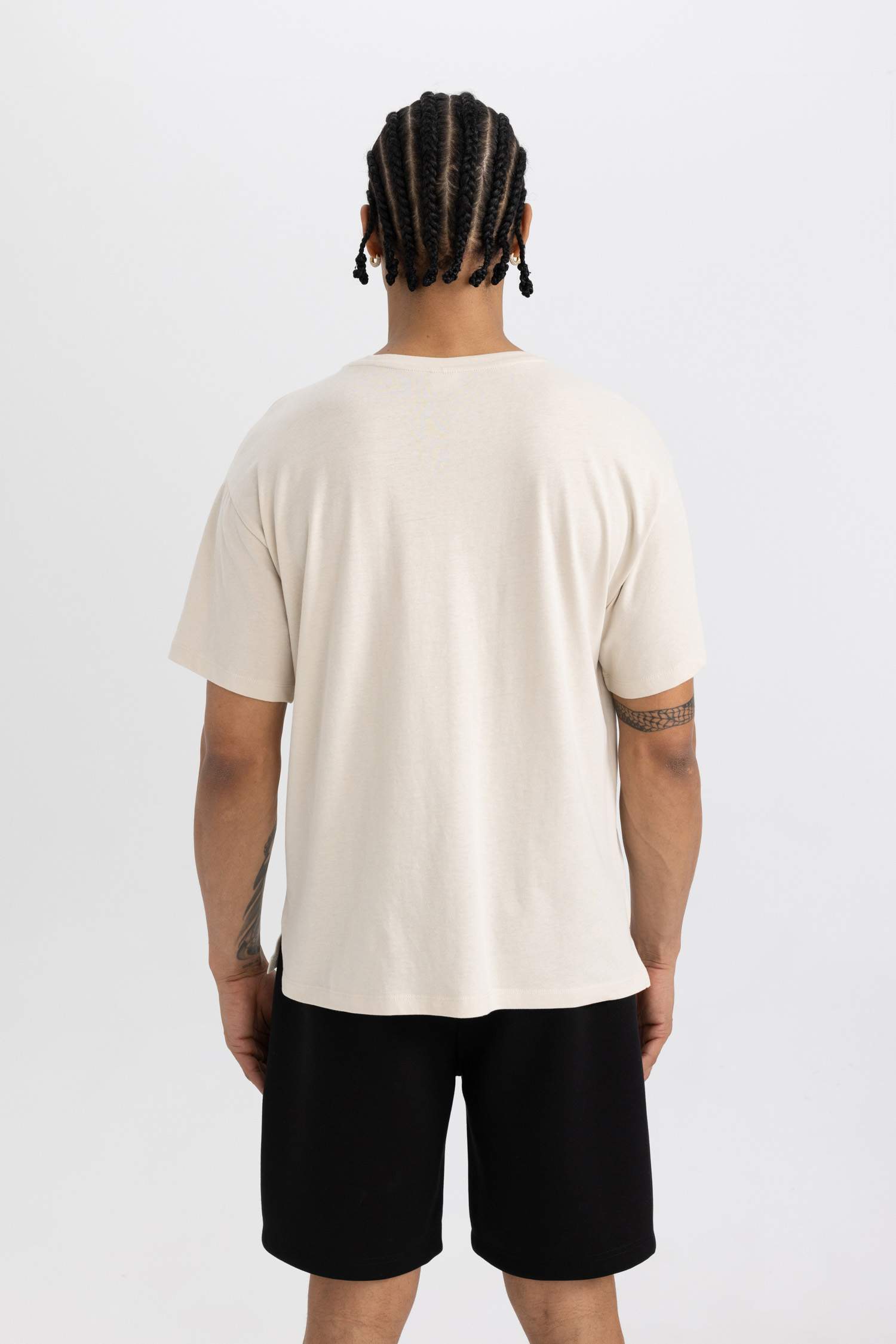 DeFactoFit Standard Fit Crest Printed T-Shirt