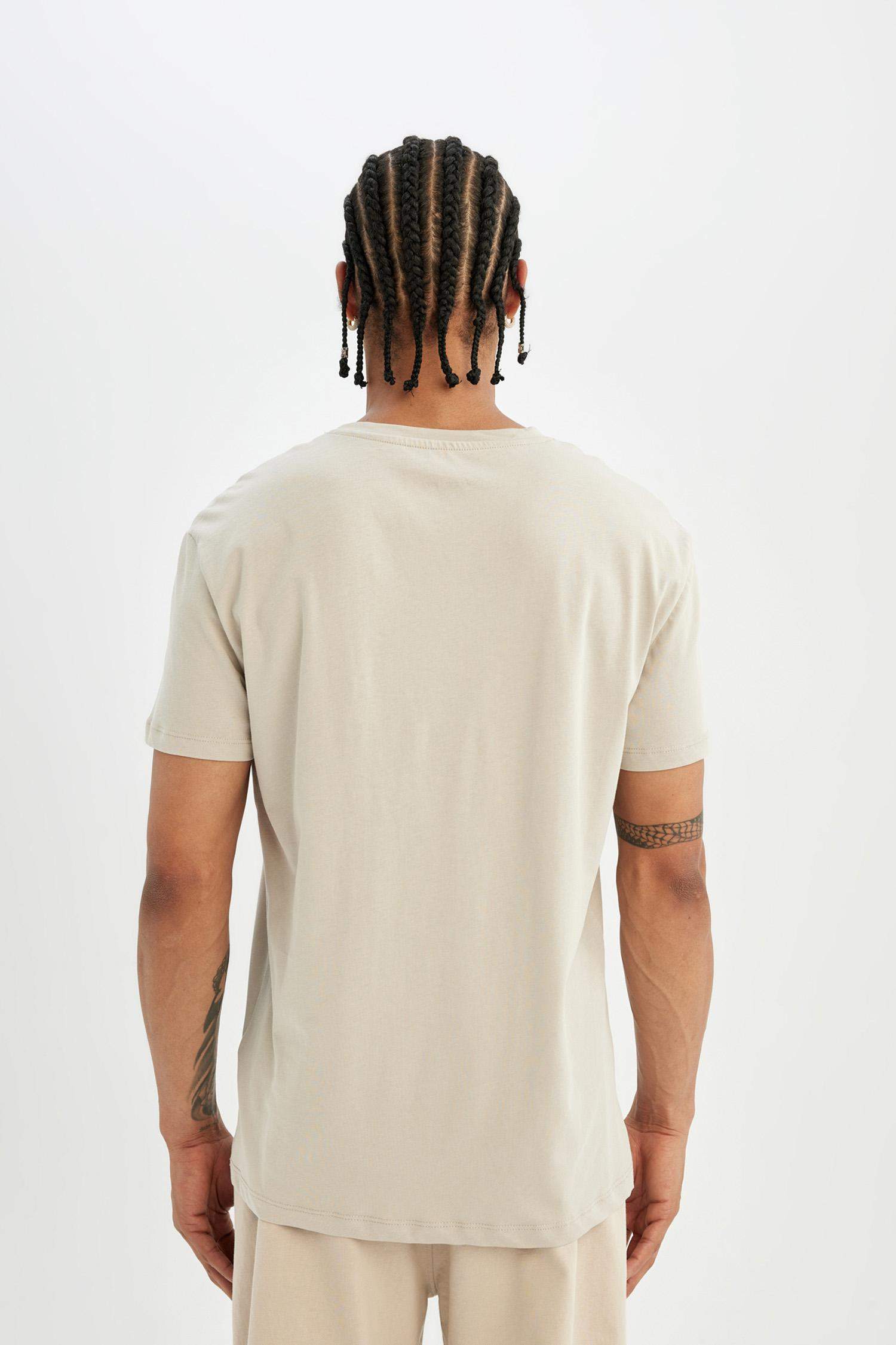 DeFactoFit Standard Fit Crew Neck Printed T-Shirt