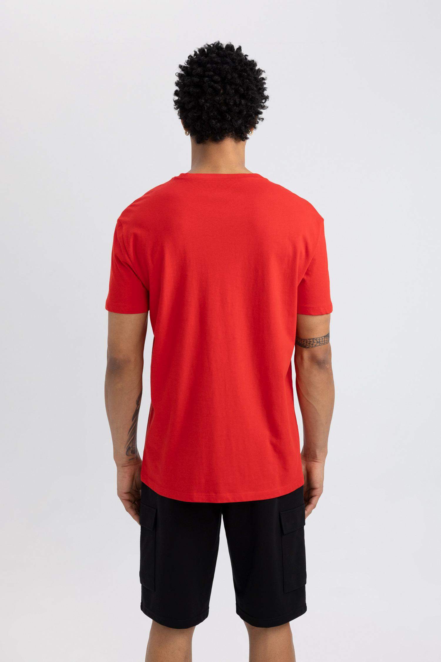 DeFactoFit Standard Fit Crew Neck Crest Printed Printed T-Shirt