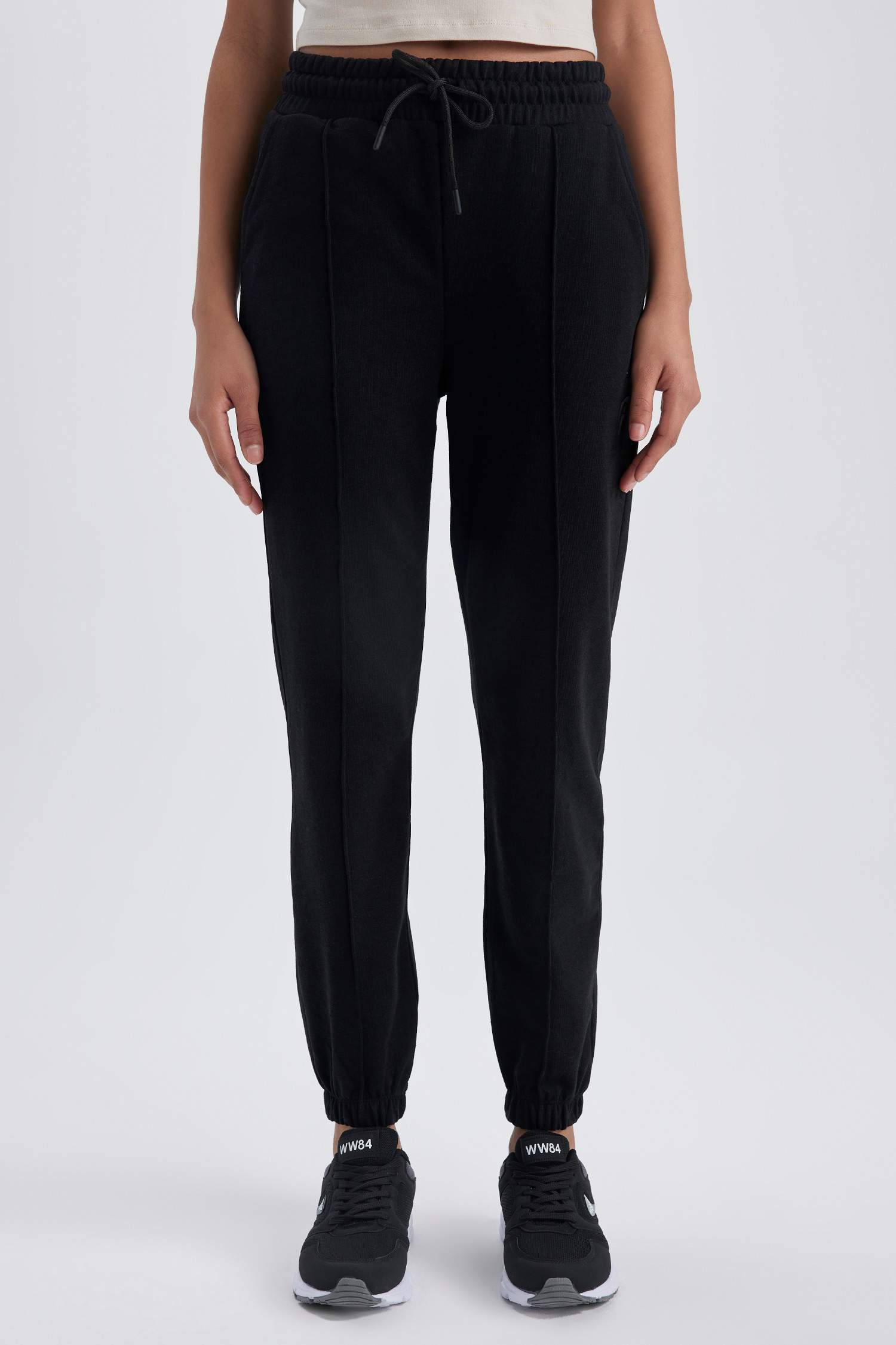 بنطلون بجامة رياضي بقصة عادية بجيب