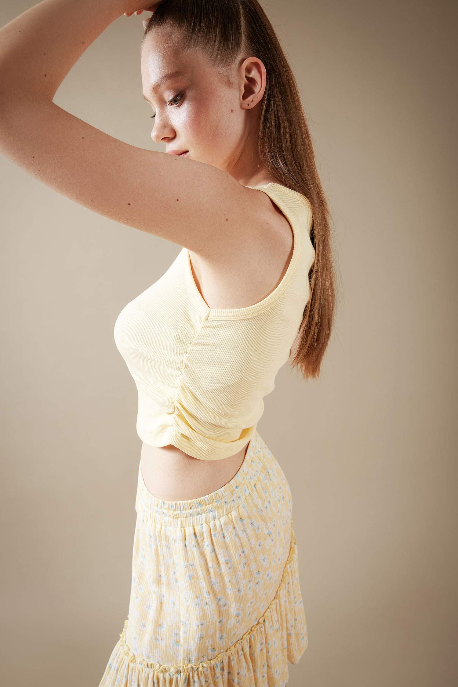 Fitted Crew Neck Ribbed Crop Top