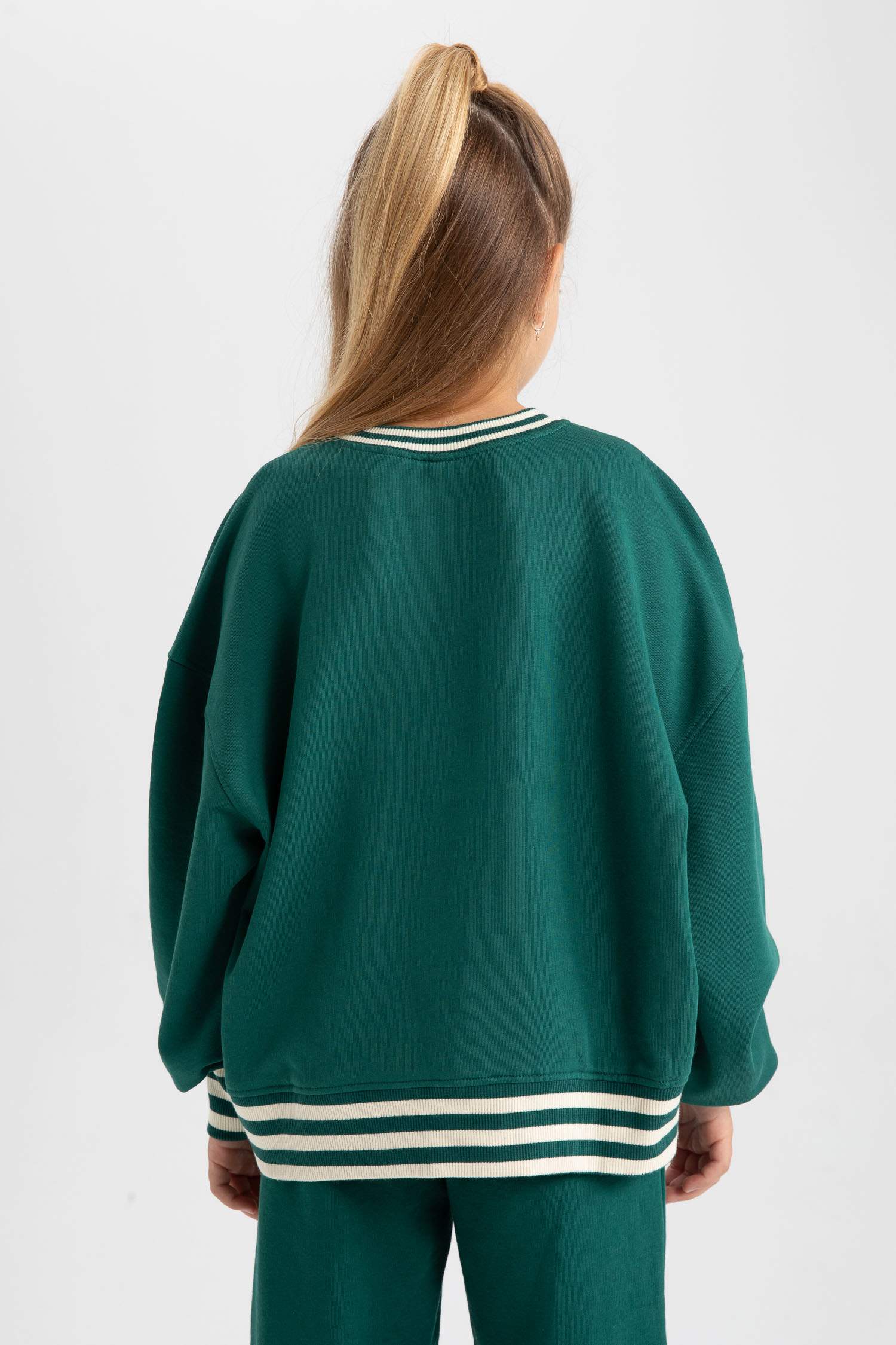 Oversize Fit Crew Neck Sweatshirt