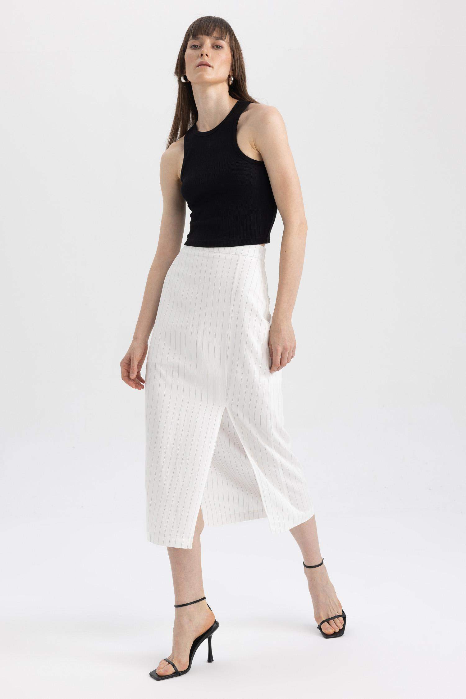 جيبة ميدي مخطط بخصر عادي بنصف بطانة